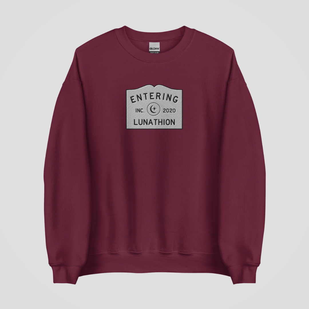 ENTERING SJM WORLDS EMBROIDERED CREWNECKS