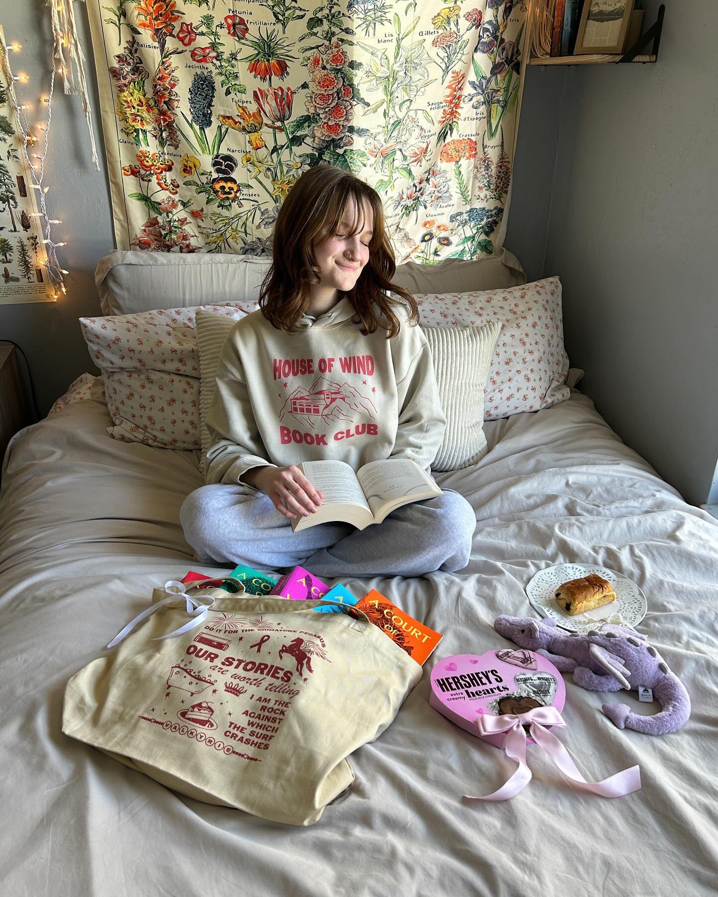 HOUSE OF WIND BOOK CLUB FULL LENGTH HOODIE
