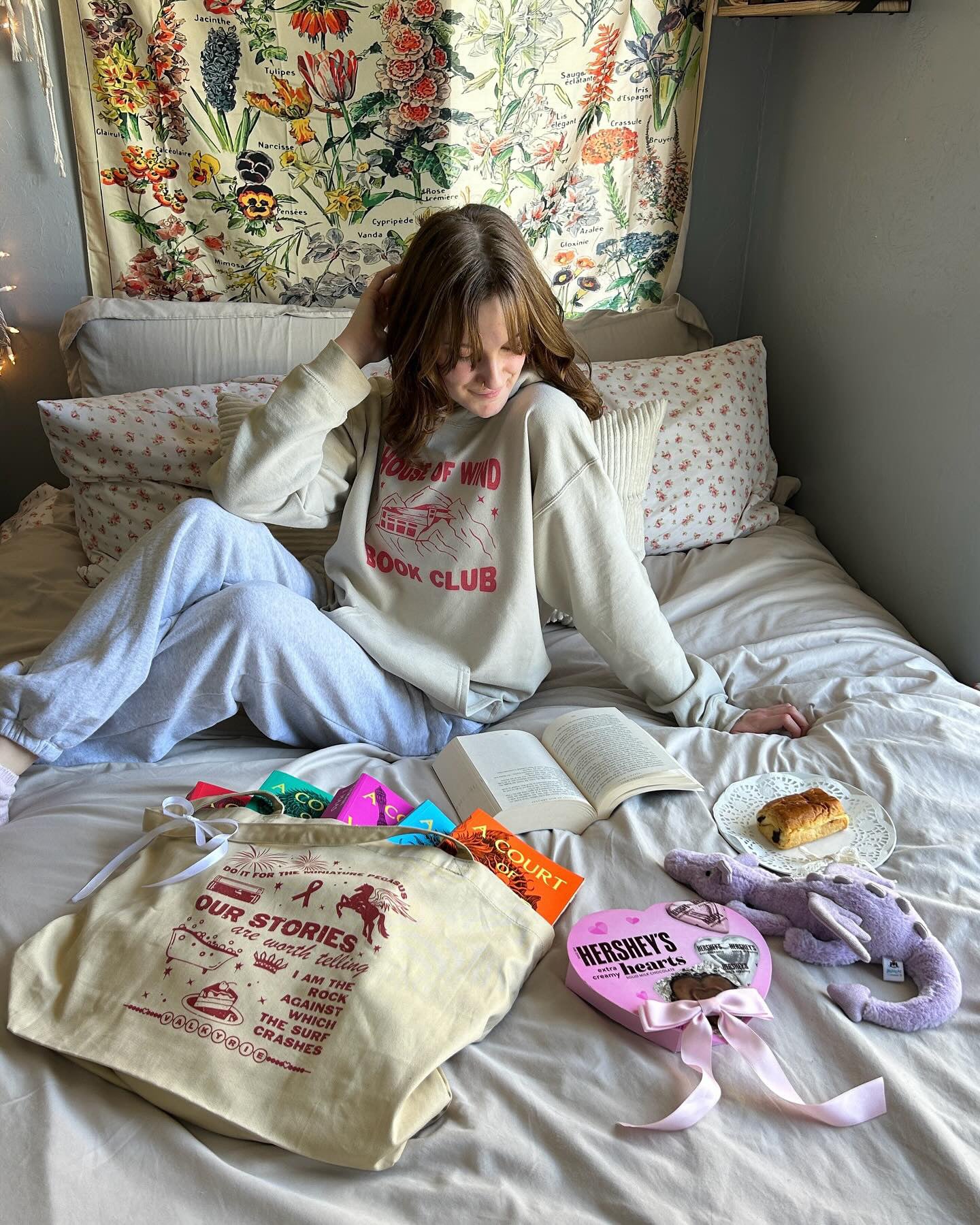 HOUSE OF WIND BOOK CLUB FULL LENGTH HOODIE