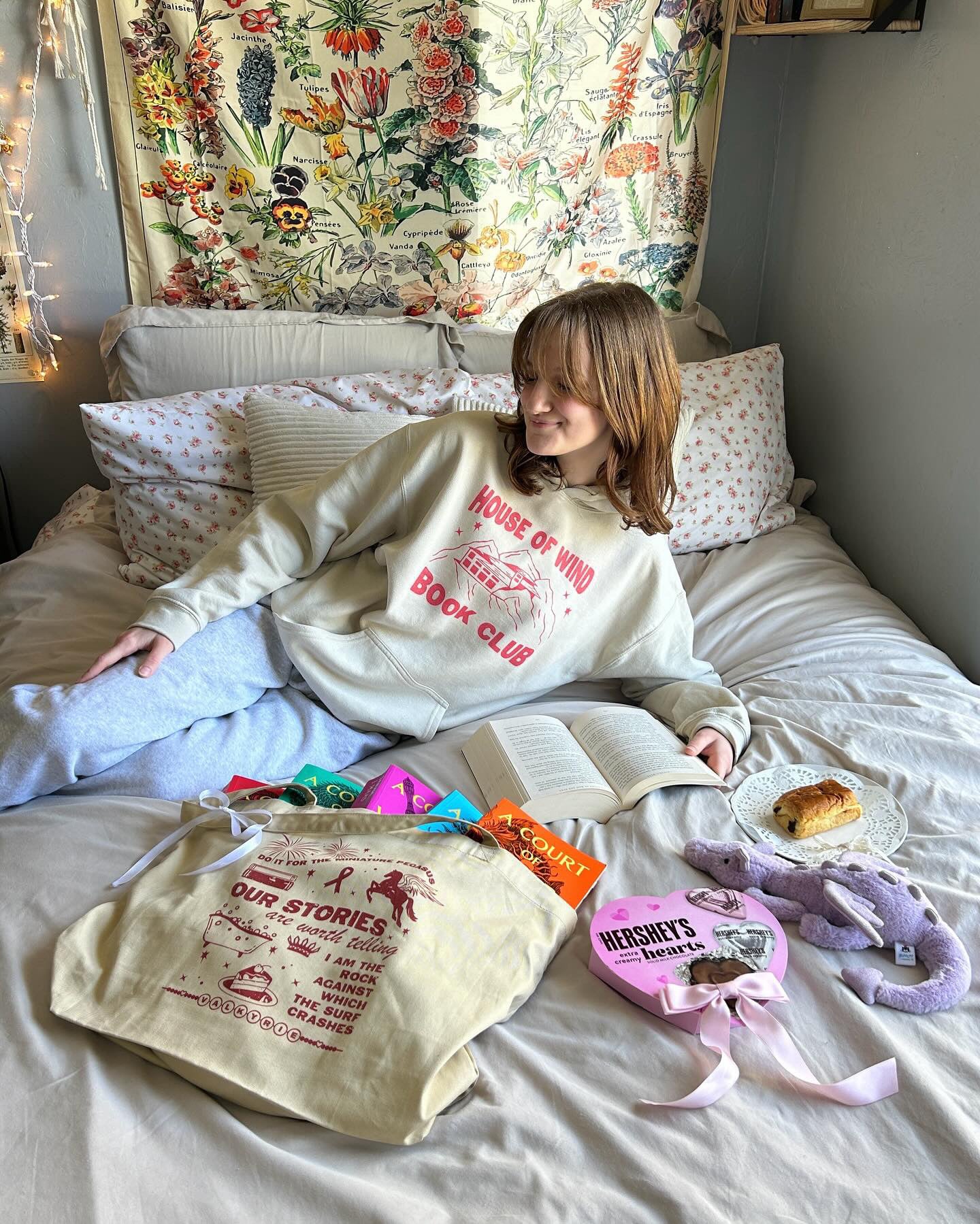 HOUSE OF WIND BOOK CLUB FULL LENGTH HOODIE