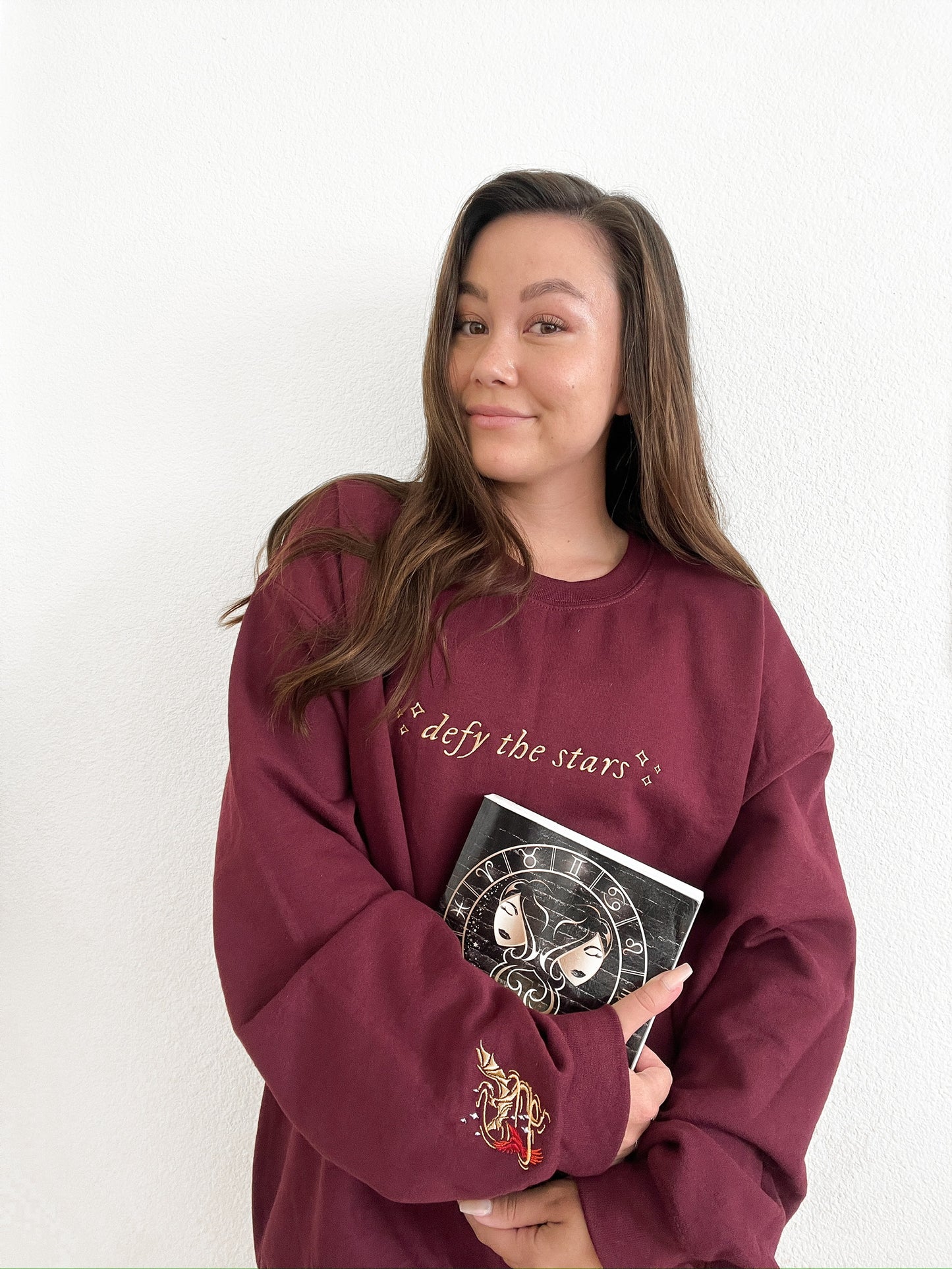 DEFY THE STARS EMBROIDERED CREWNECK