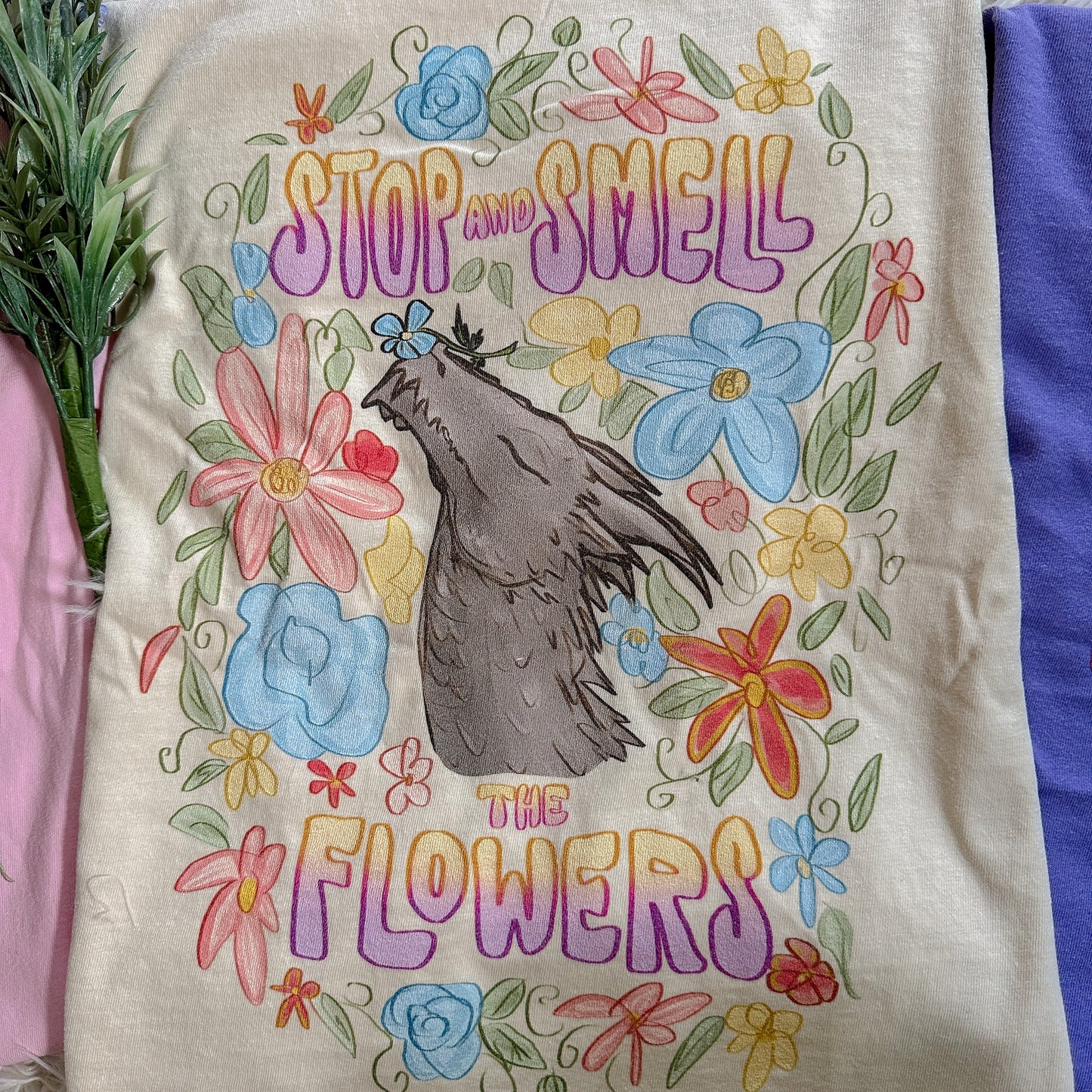 SMELL THE FLOWERS TEE