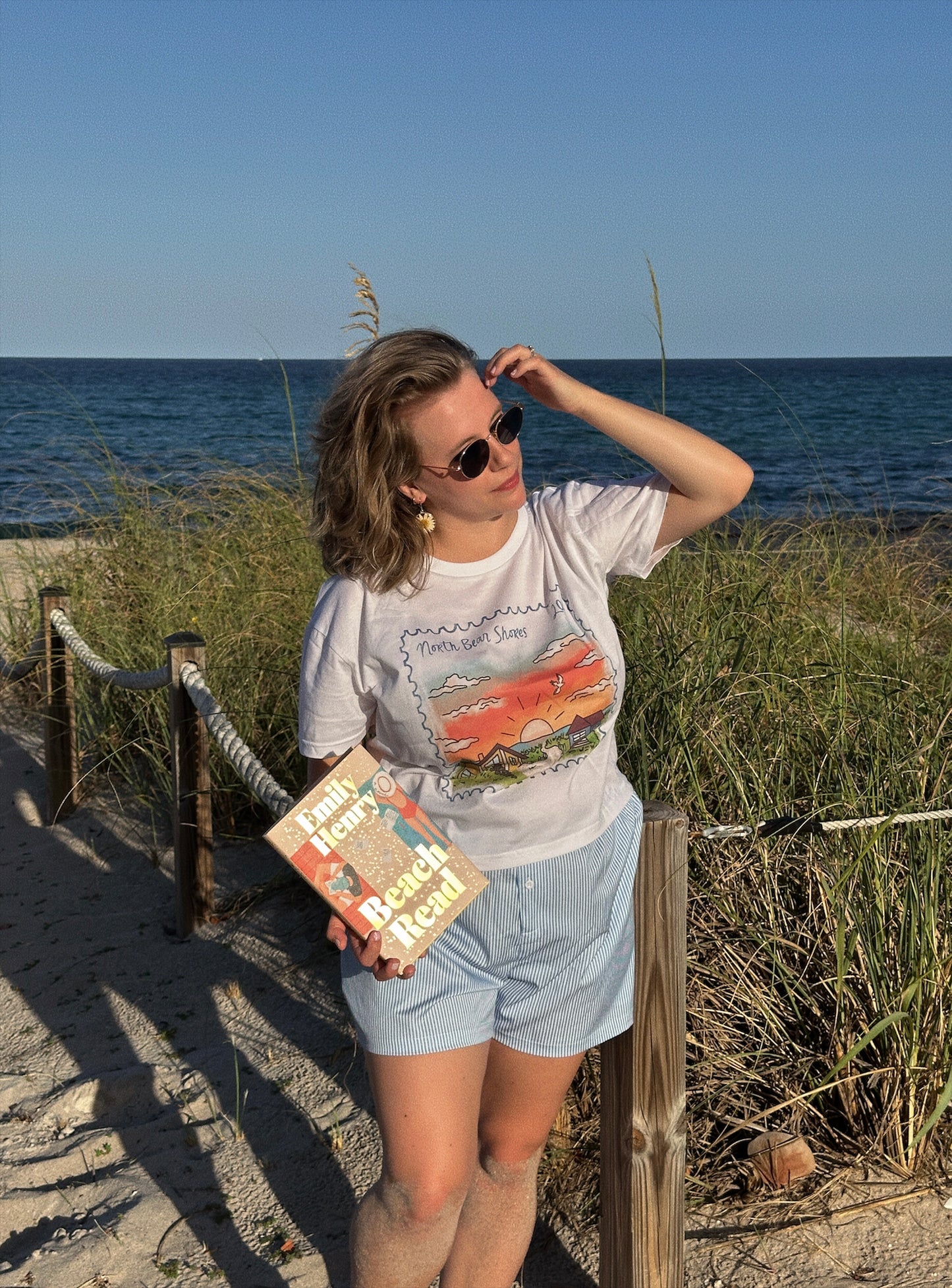 BEAR SHORES CROP TEE