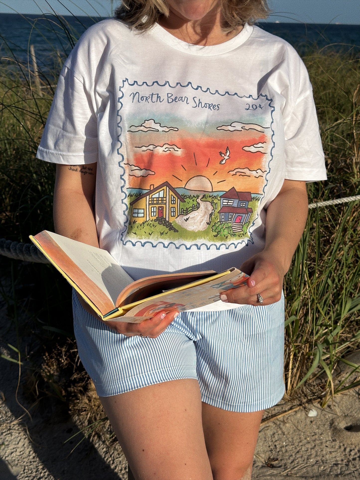 BEAR SHORES CROP TEE