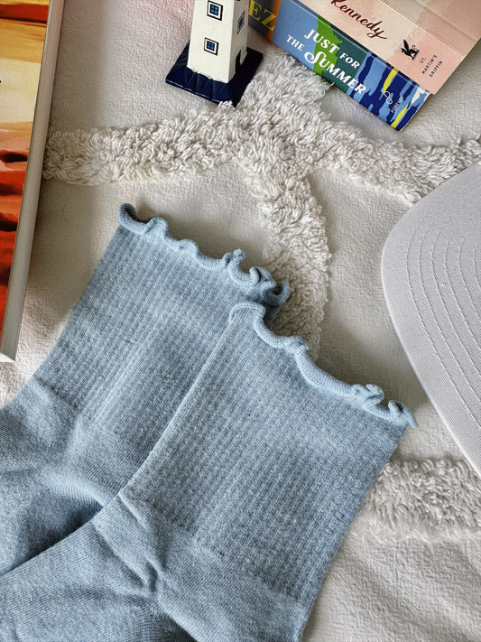 SMOOTH SAILING CREW SOCKS