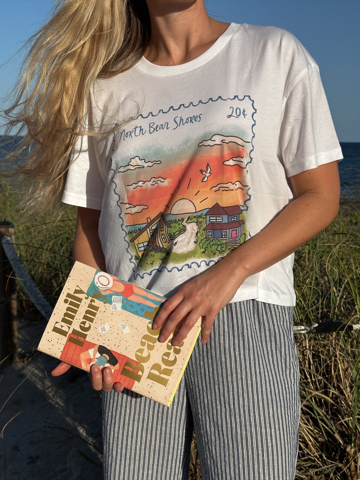 BEAR SHORES CROP TEE