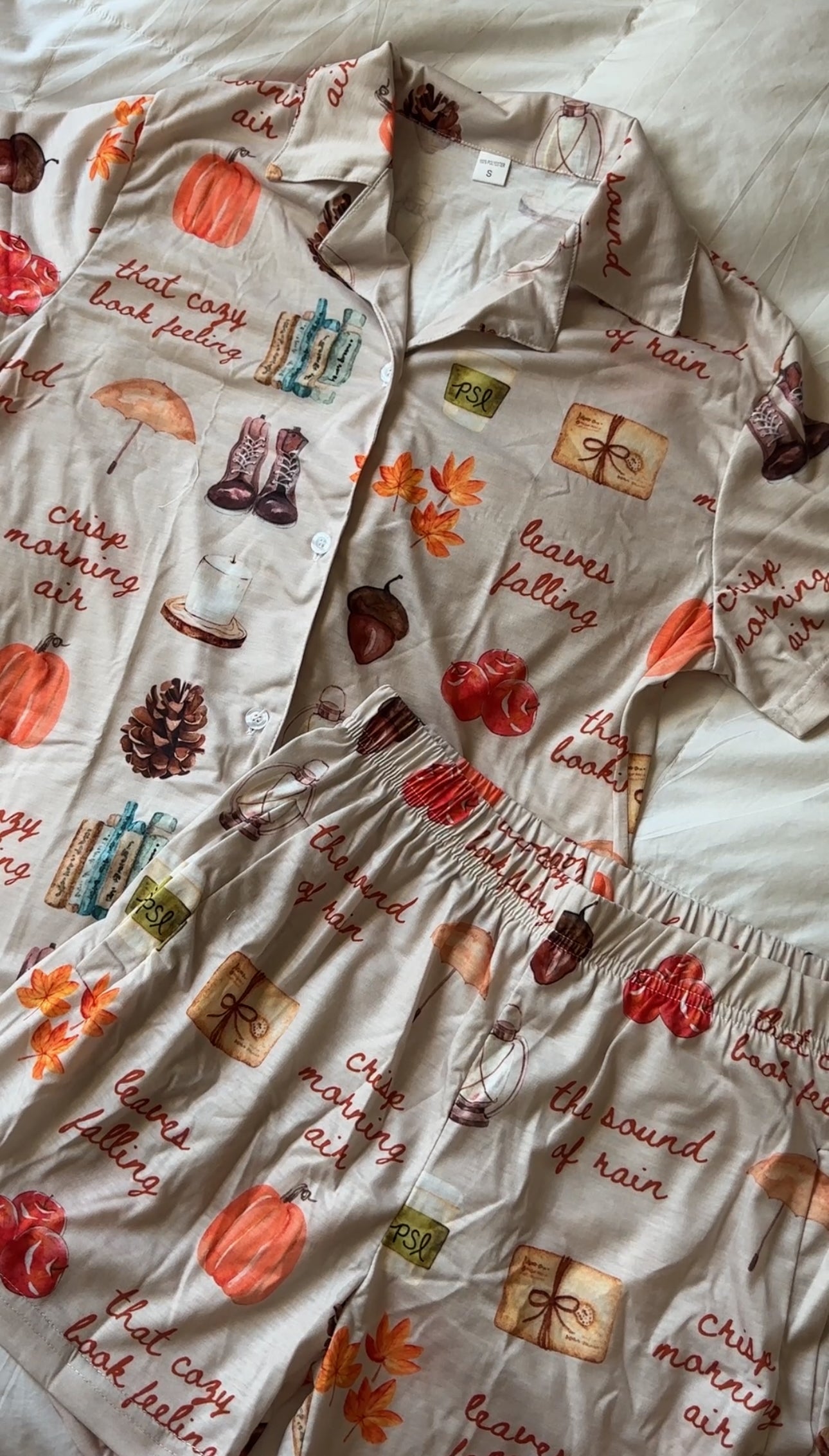 BOOKISH GIRL AUTUMN PAJAMA SHORTS SET