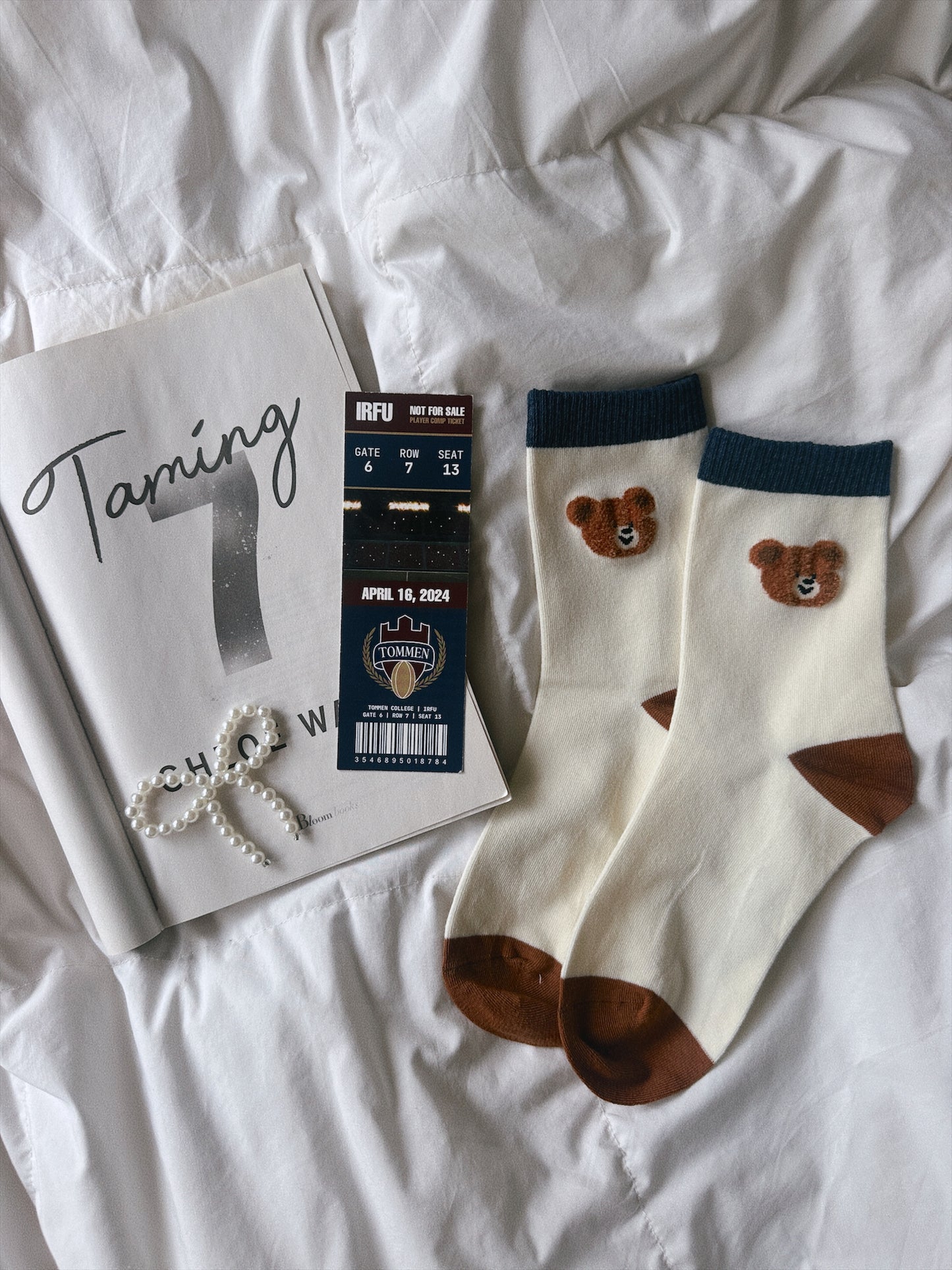 CLAIRE BEAR CREW SOCKS