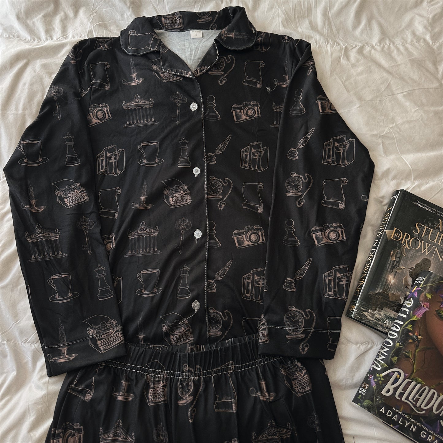 THE ACADEMIA GIRL PAJAMA PANTS SETS