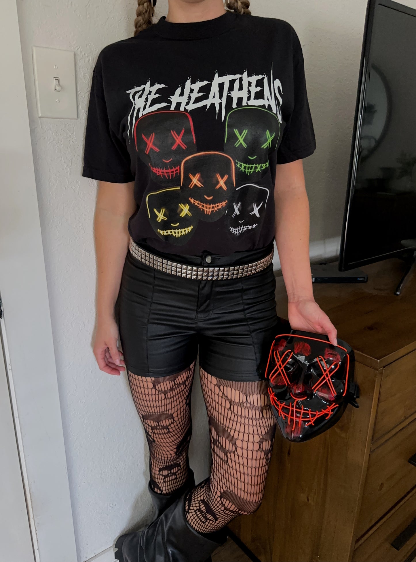 THE HEATHENS TEE