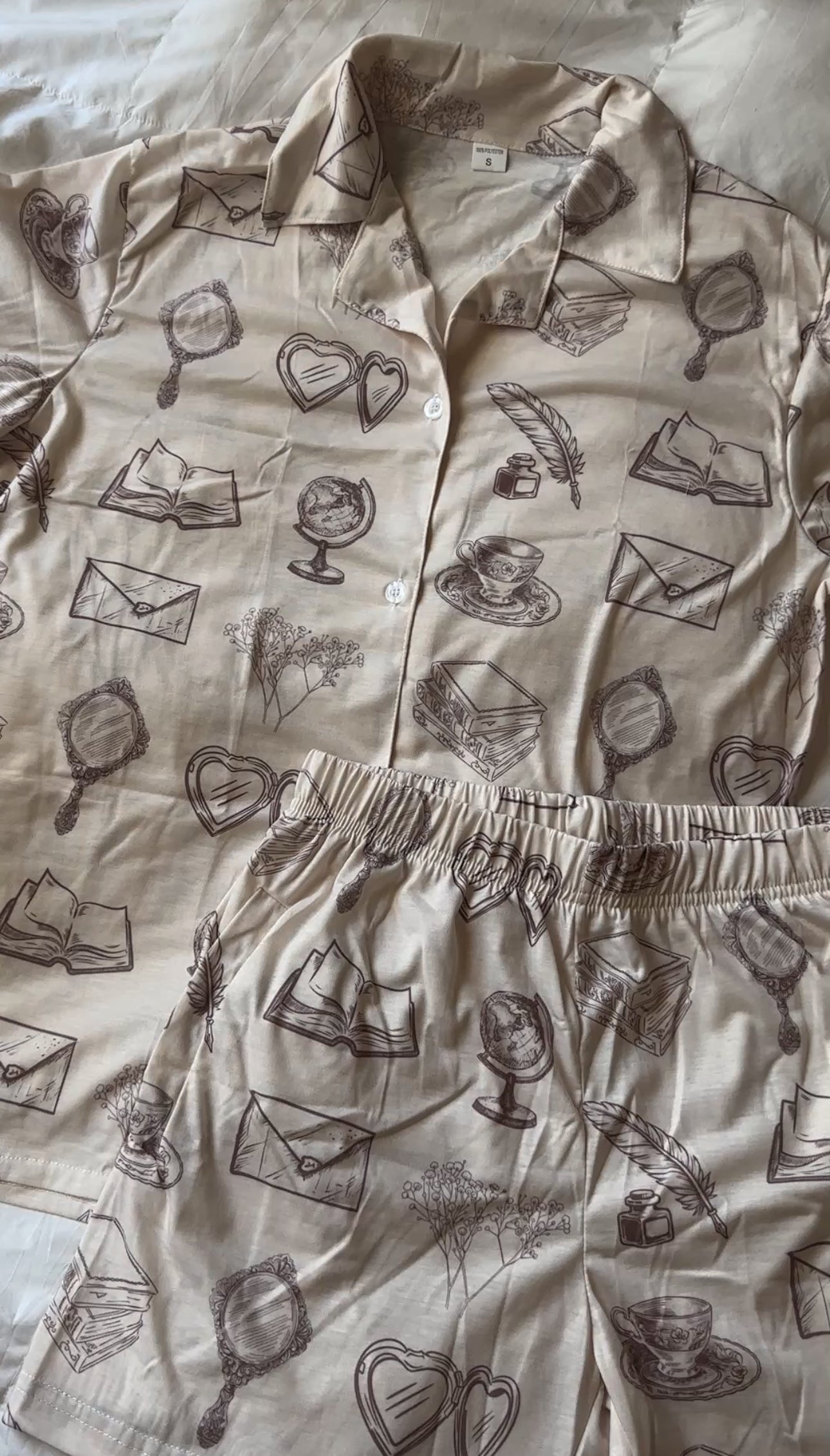 THE ACADEMIA GIRL PAJAMA SHORTS SETS