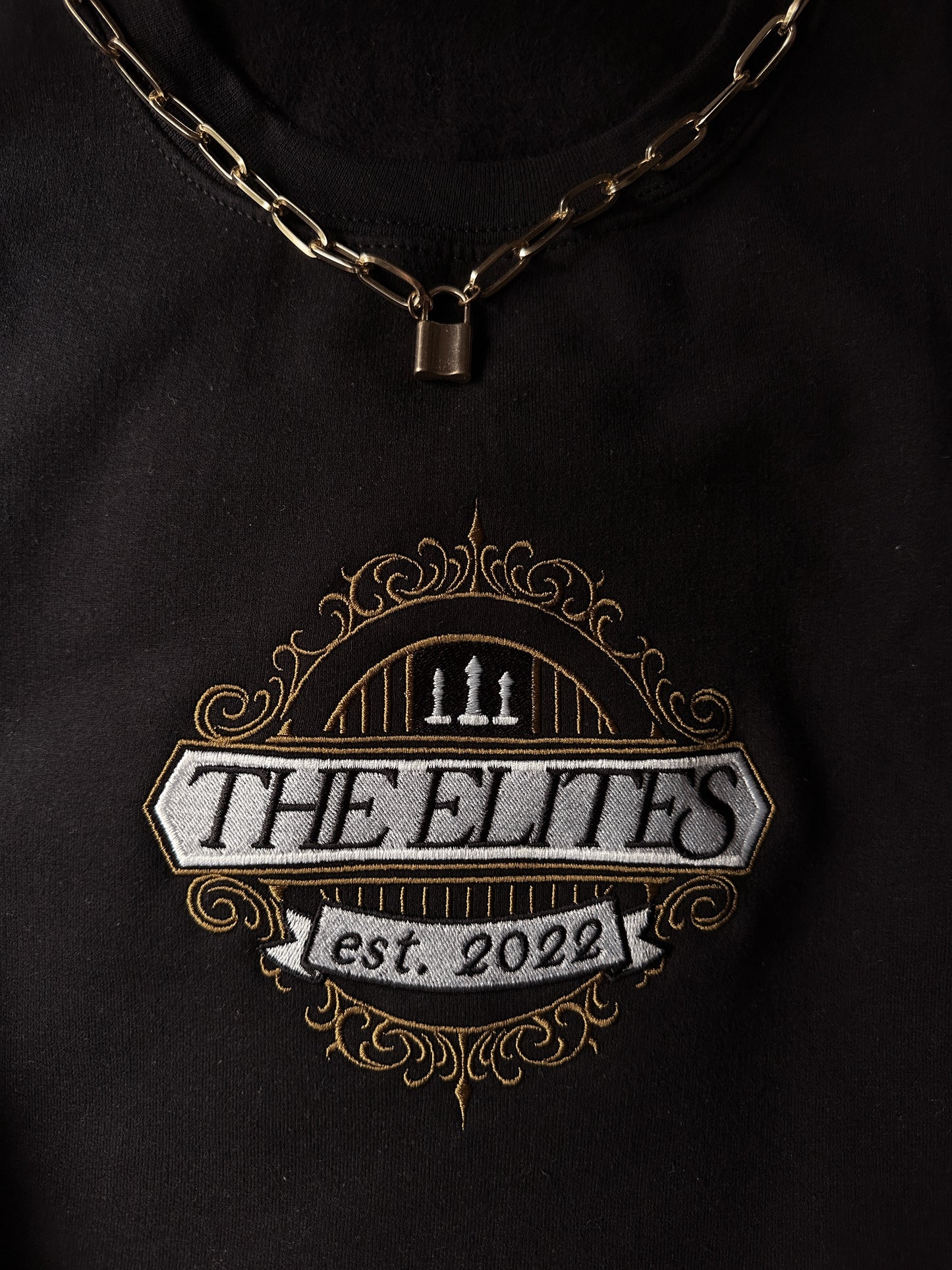 THE ELITES EMBROIDERED CREWNECK