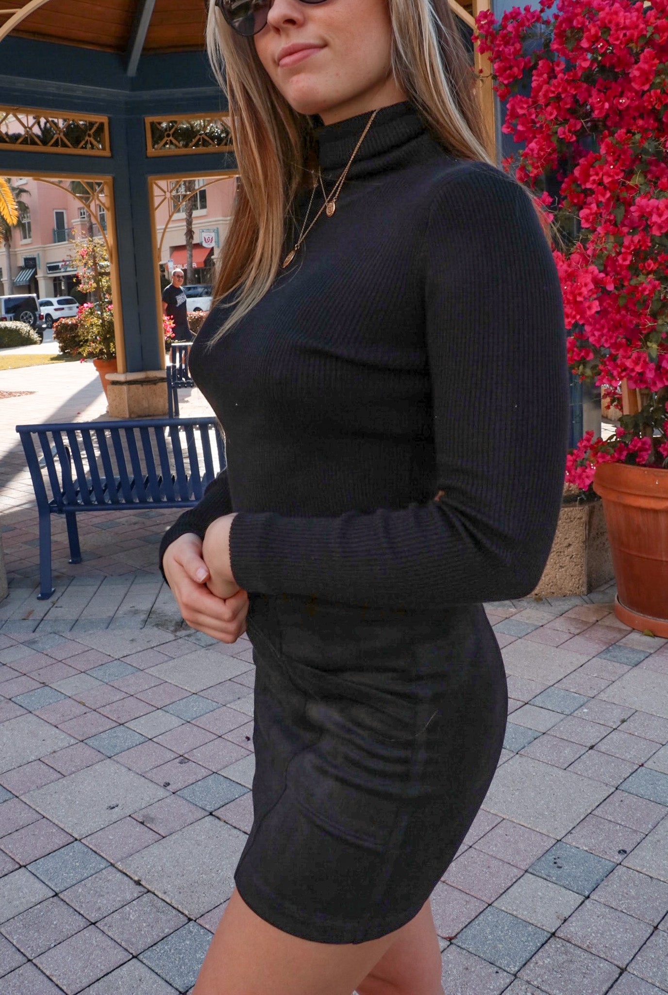THE LONGEST NIGHT TURTLENECK