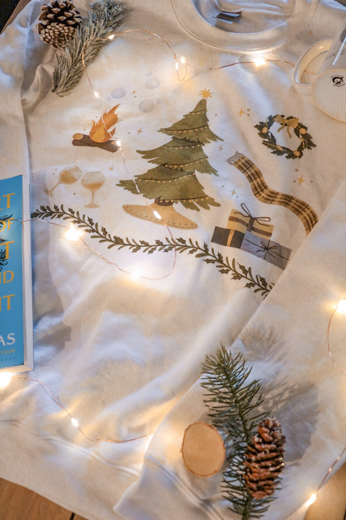 WINTER SOLSTICE IN VELARIS CREWNECK