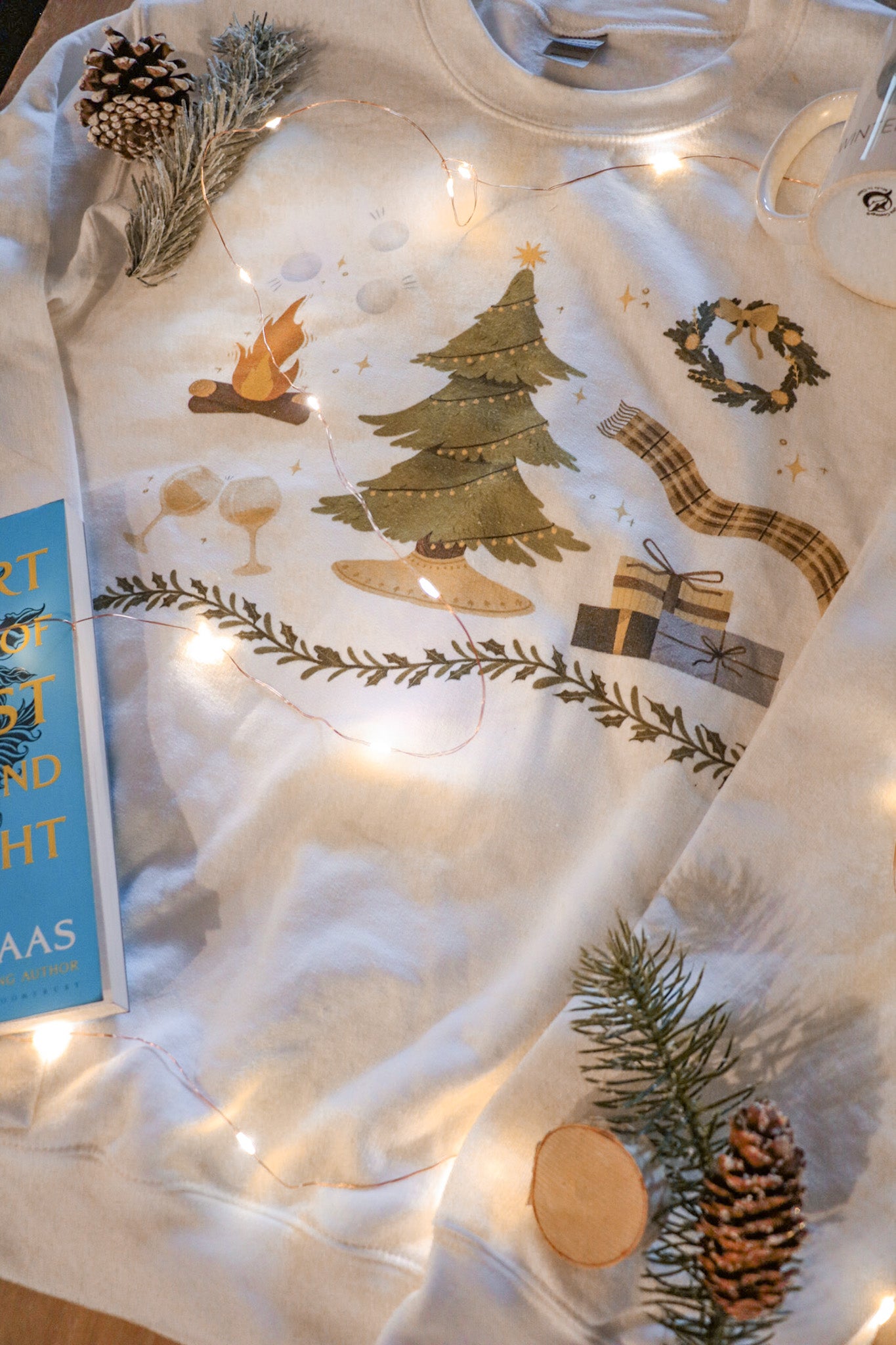 WINTER SOLSTICE IN VELARIS CREWNECK