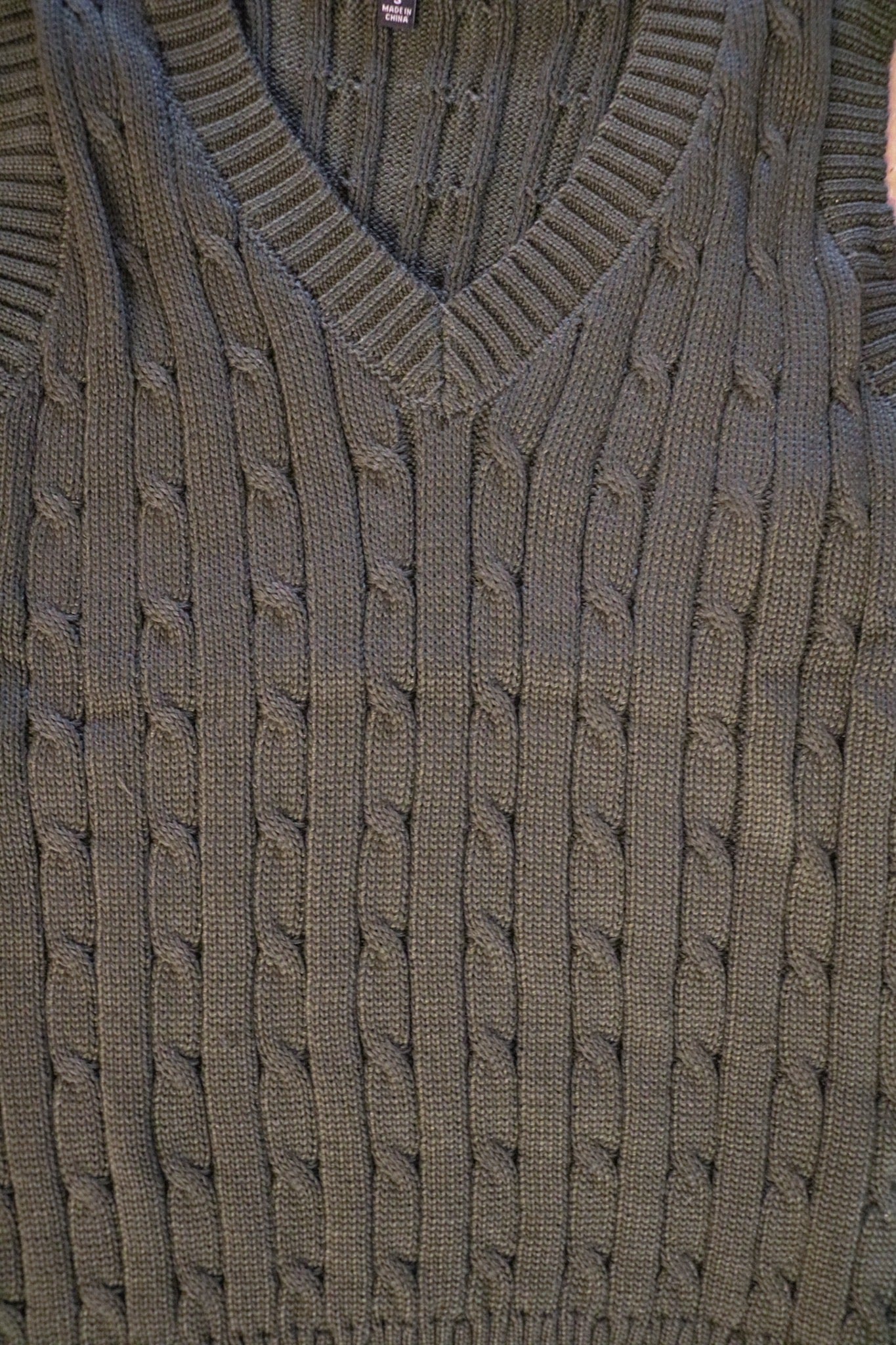 LADY OF WINTER SWEATER VEST IN EVERGREEN
