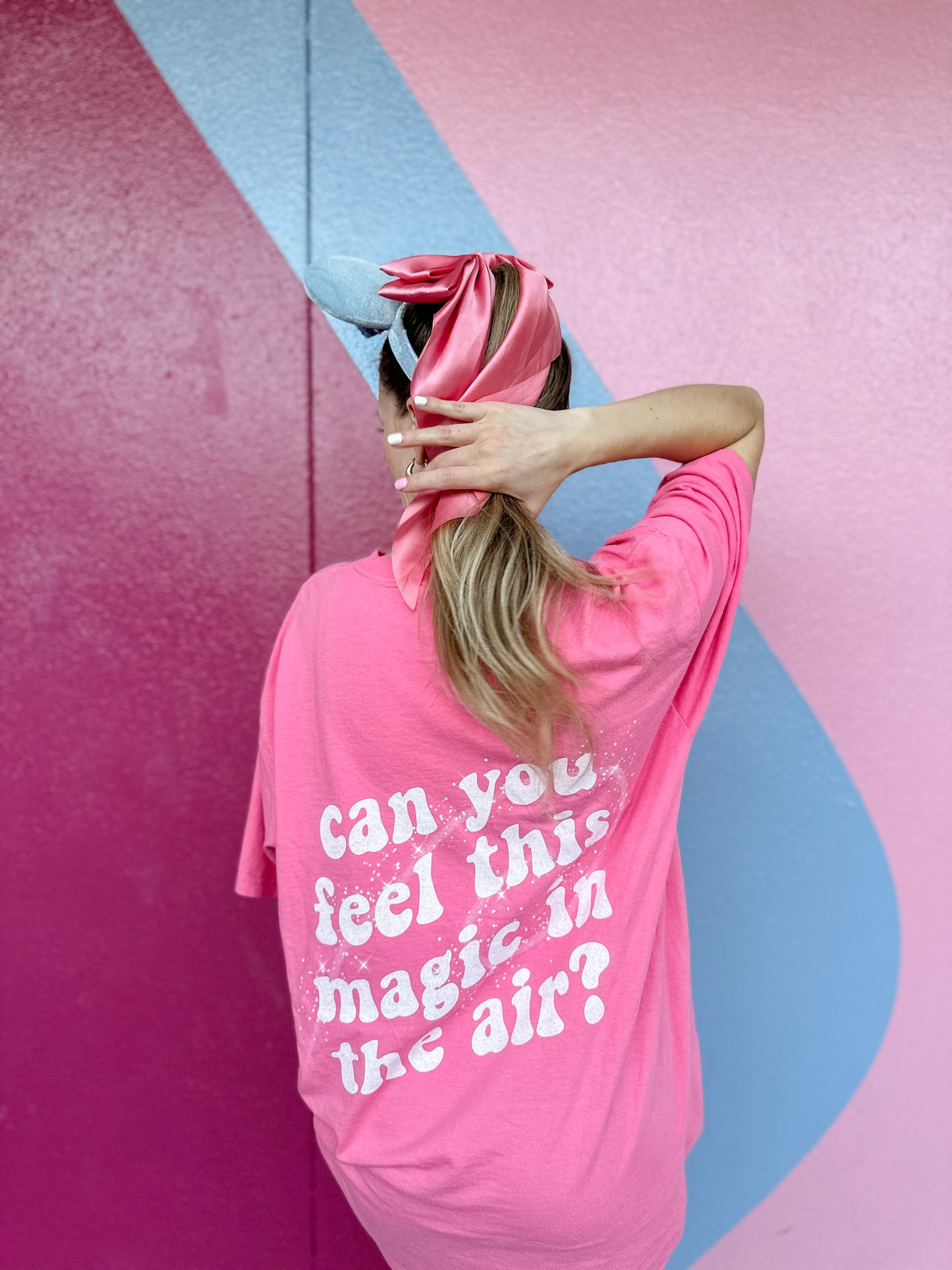 MAGIC IN THE AIR TEE