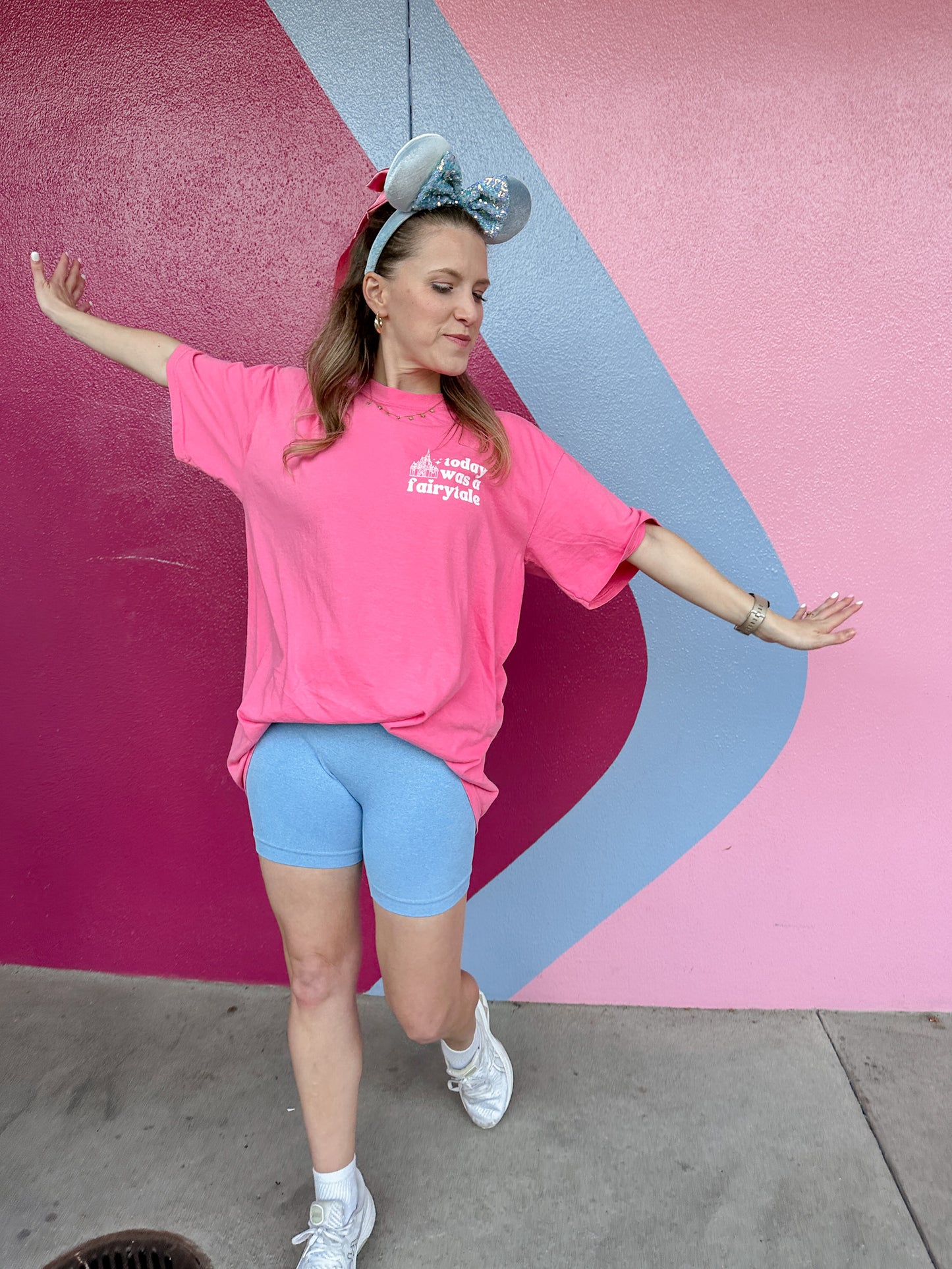MAGIC IN THE AIR TEE