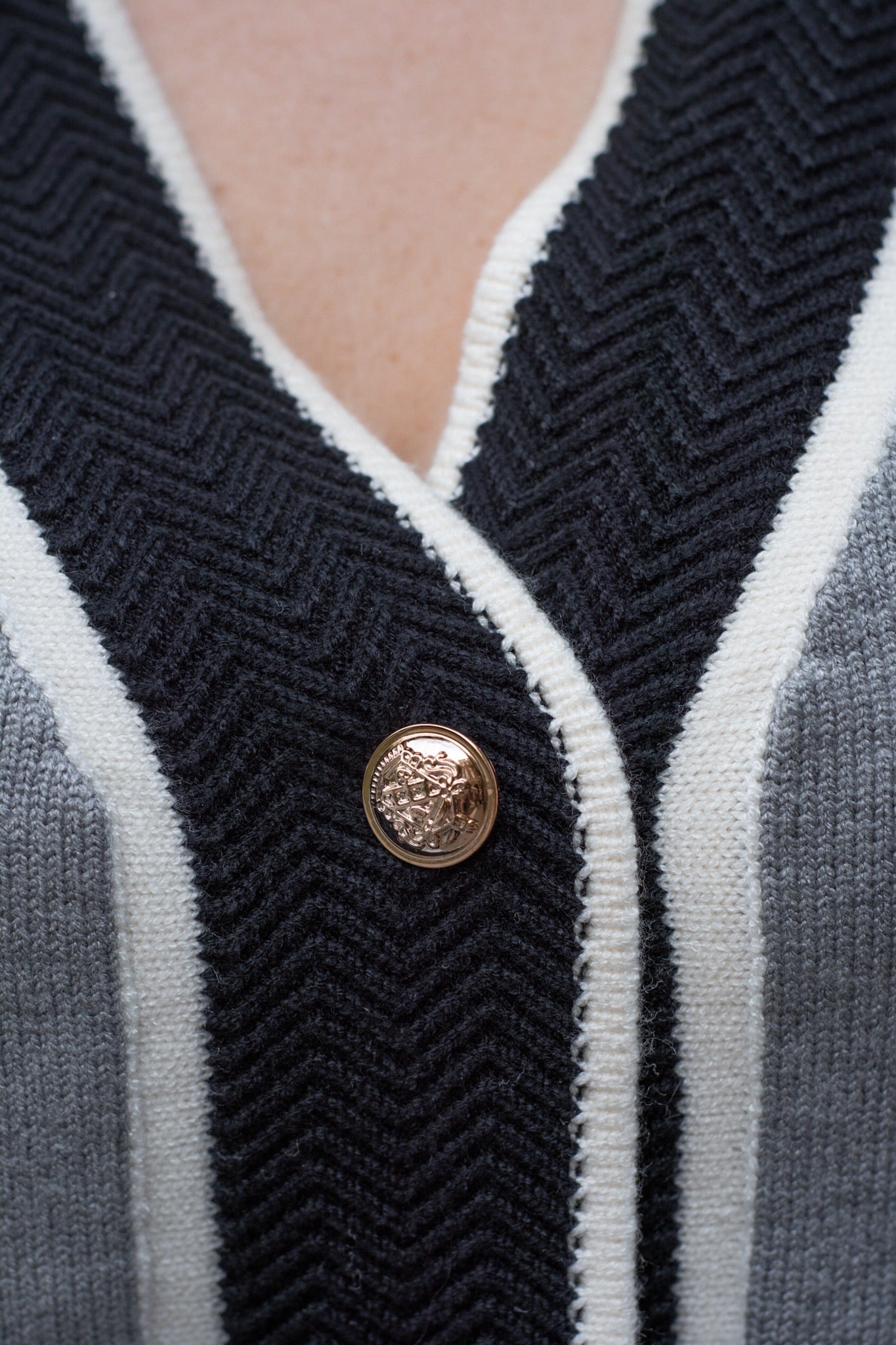 THE "IT GIRL" SWEATER