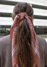 Load image into Gallery viewer, S&#39; SIGNATURE HAIR SCARF

