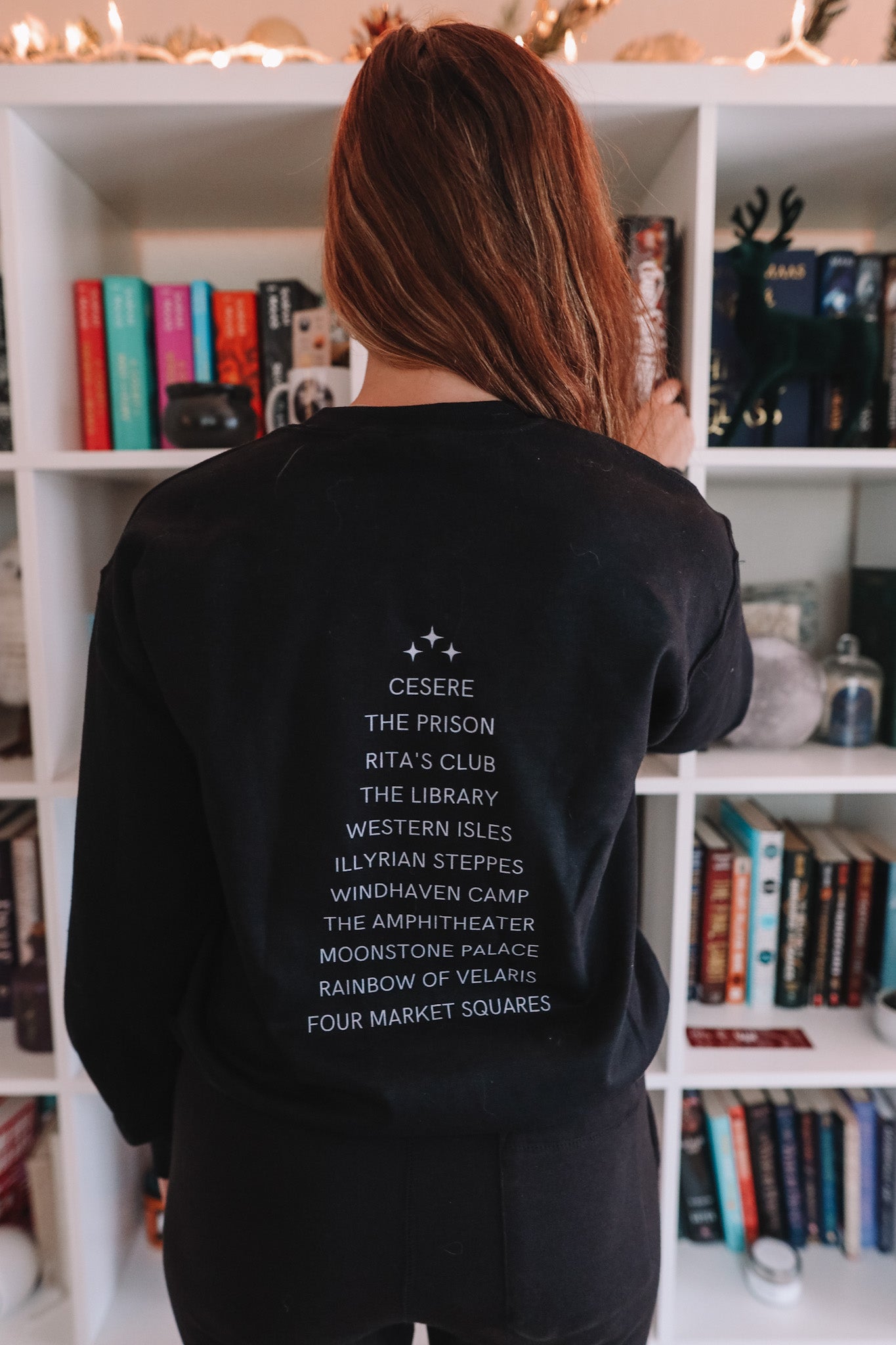 LOCATIONS CREWNECK
