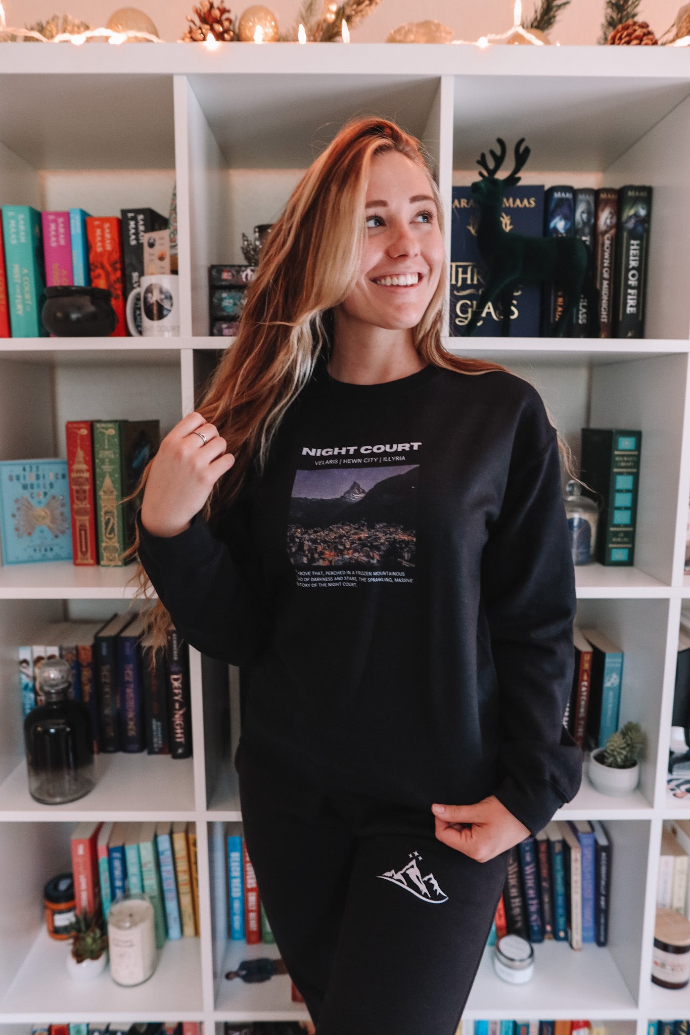 LOCATIONS CREWNECK