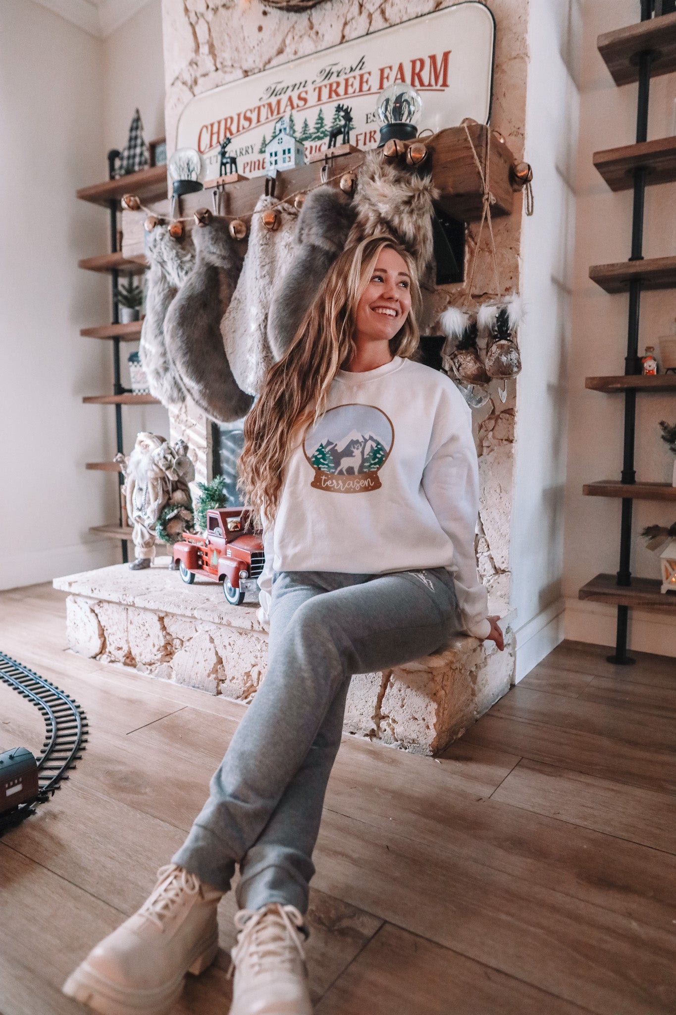 YULEMAS IN TERRASEN CREWNECK