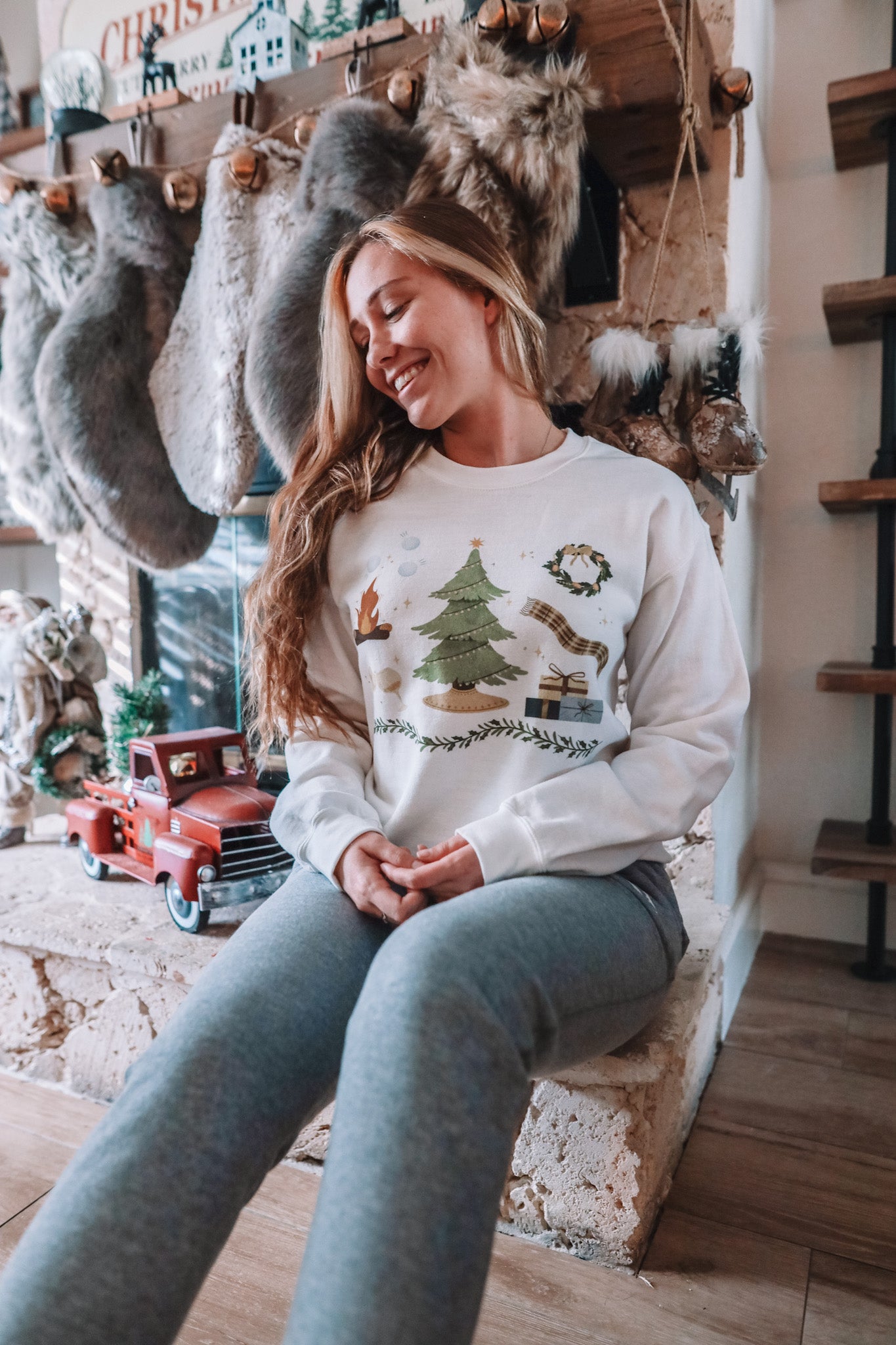 WINTER SOLSTICE IN VELARIS CREWNECK