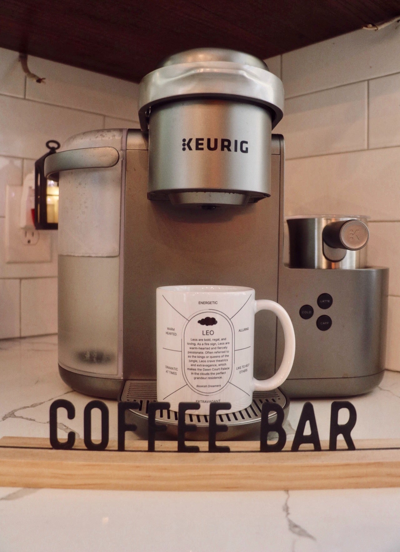 LEO X DAWN COURT MUG