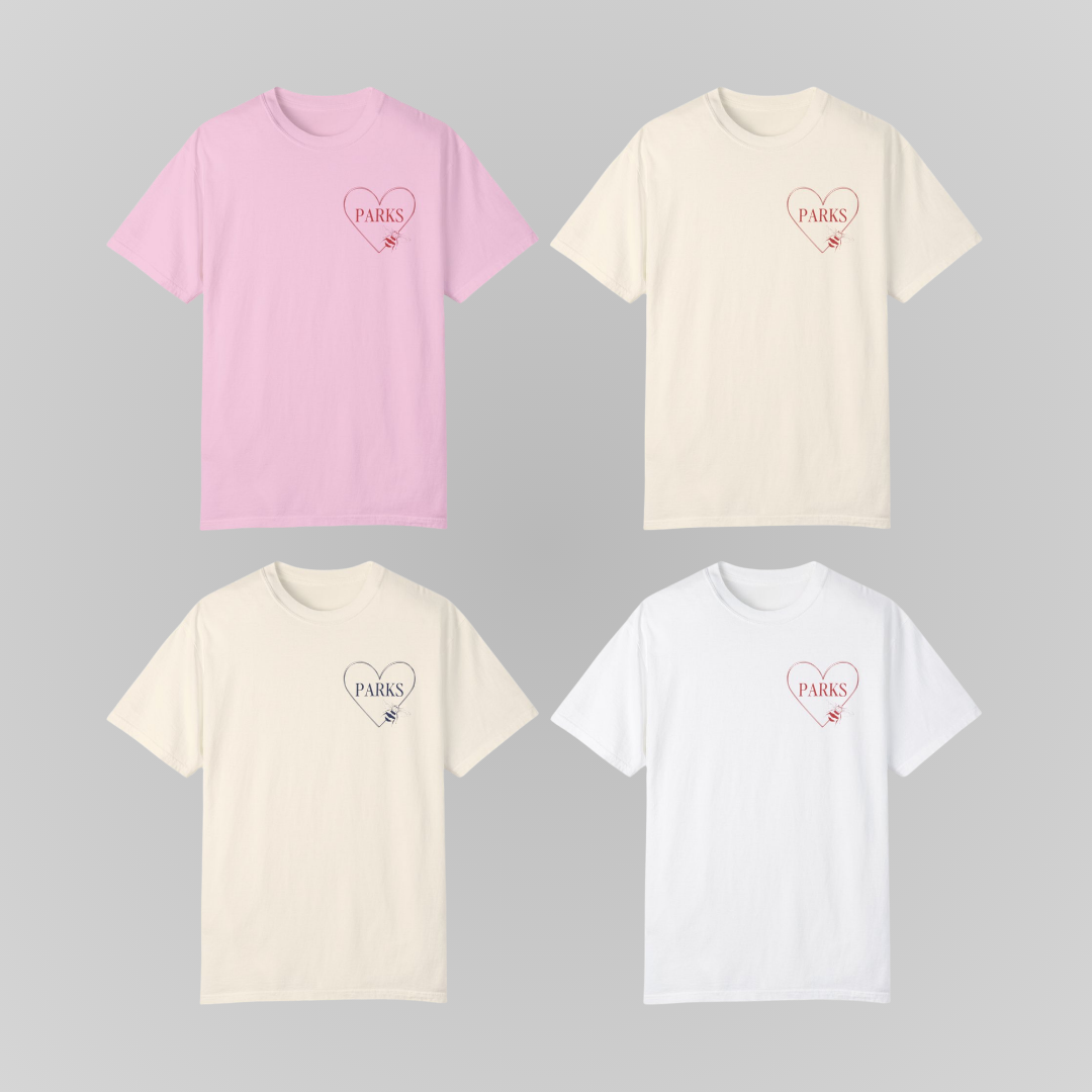 HOW MANY LOVES TEE