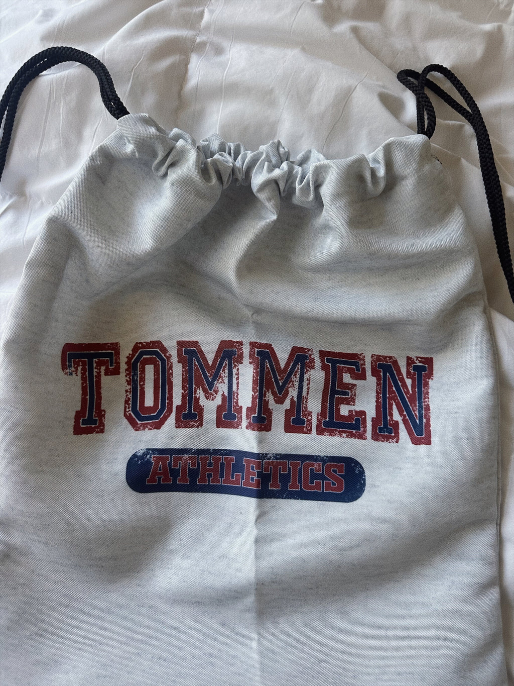 TOMMEN ATHLETICS DRAWSTRING BAG