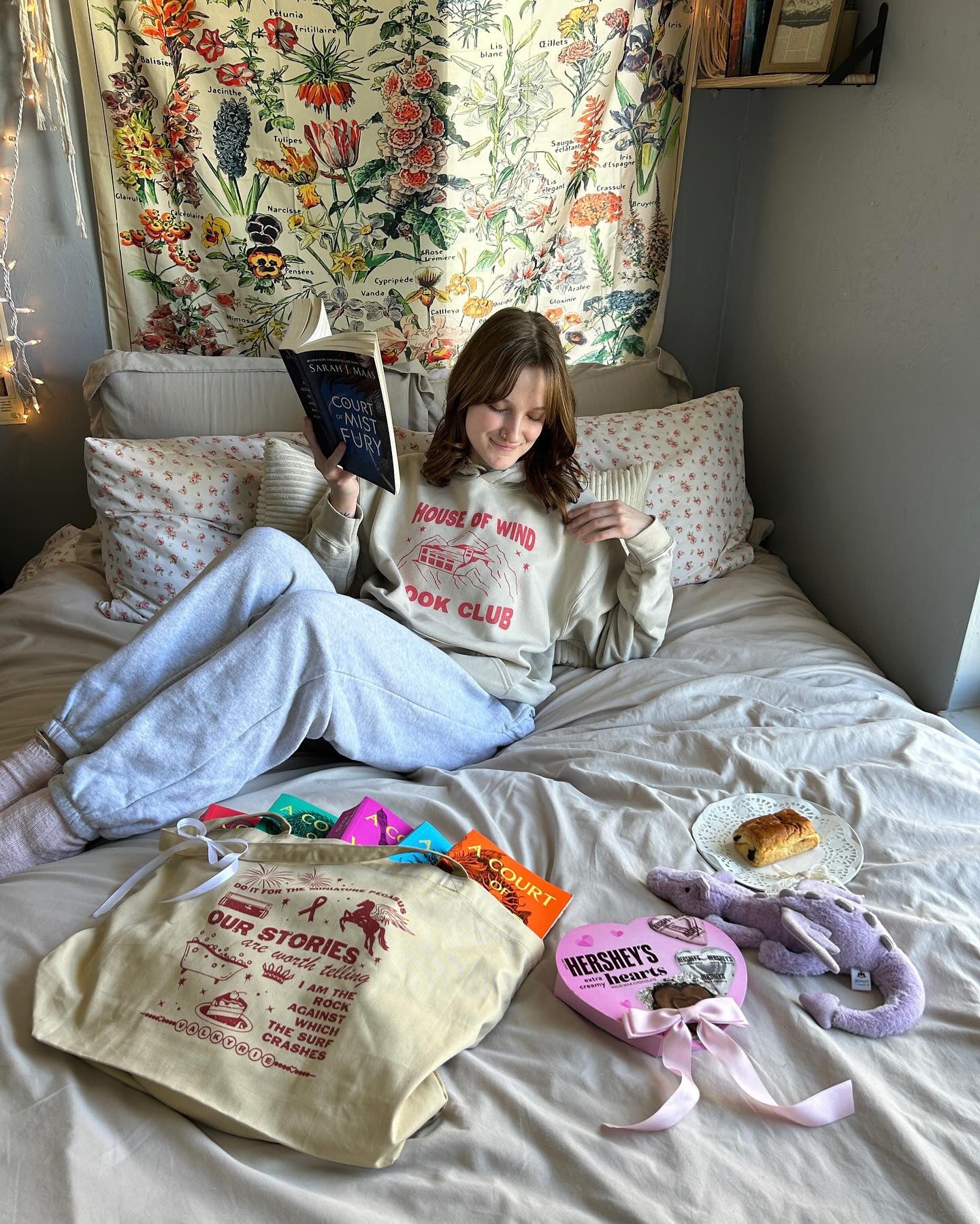 HOUSE OF WIND BOOK CLUB FULL LENGTH HOODIE