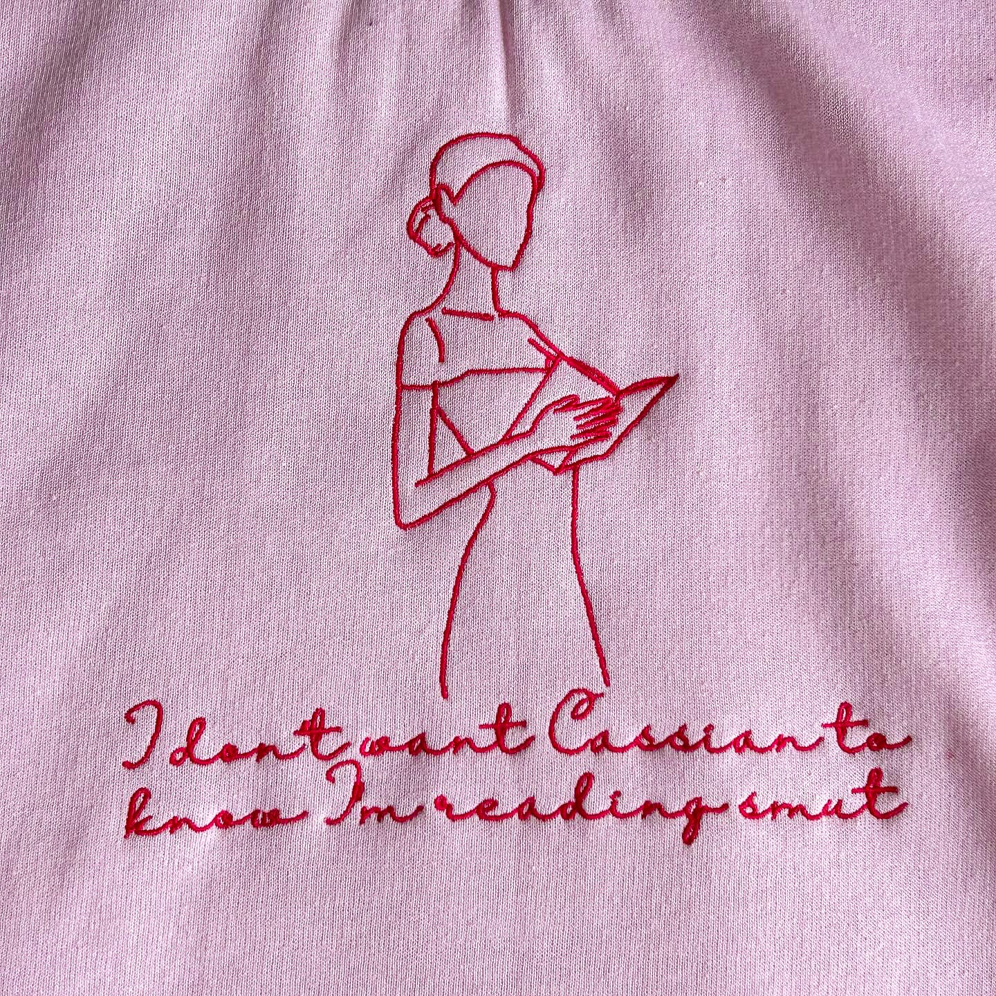 READING SMUT EMBROIDERED CREWNECK