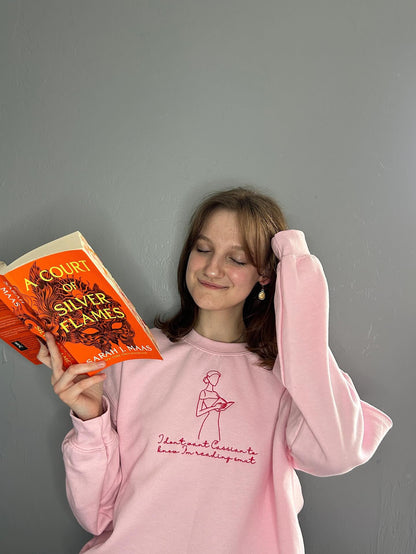 READING SMUT EMBROIDERED CREWNECK