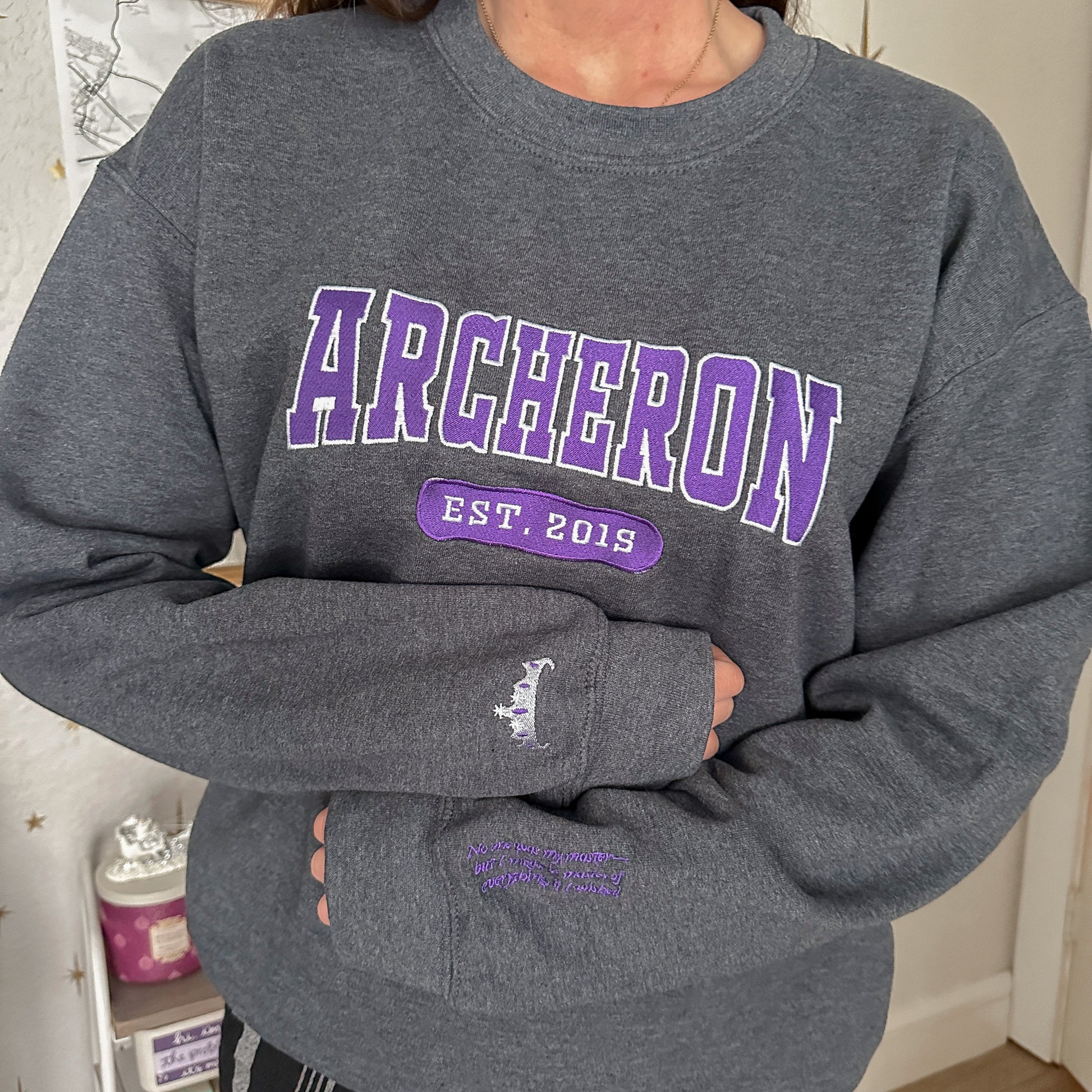 SJM COLLEGIATE EMBROIDERED CREWNECK *ACOTAR FEMALE LEADS EDITION