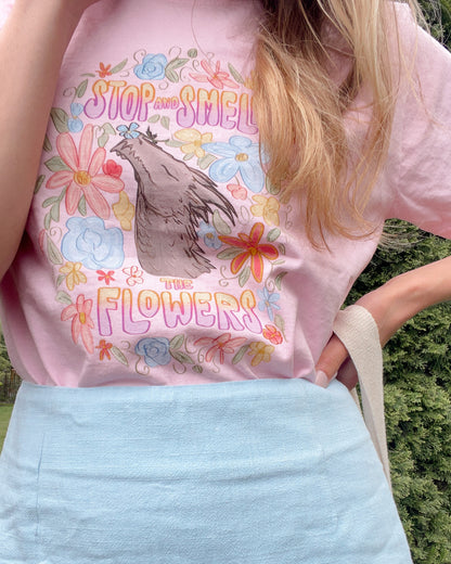 SMELL THE FLOWERS TEE