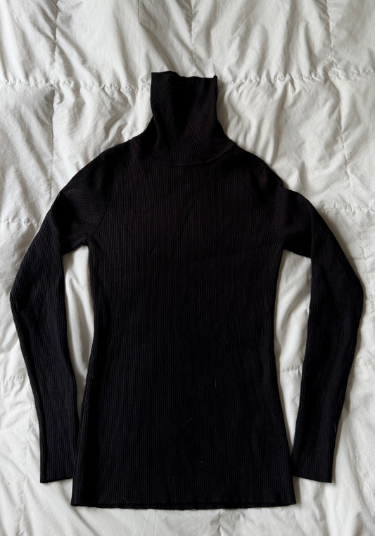 THE LONGEST NIGHT TURTLENECK