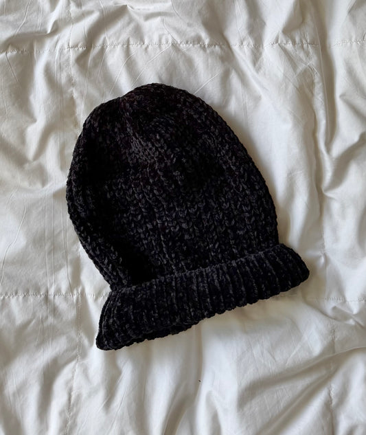 THE GOLDEN BOY BEANIE