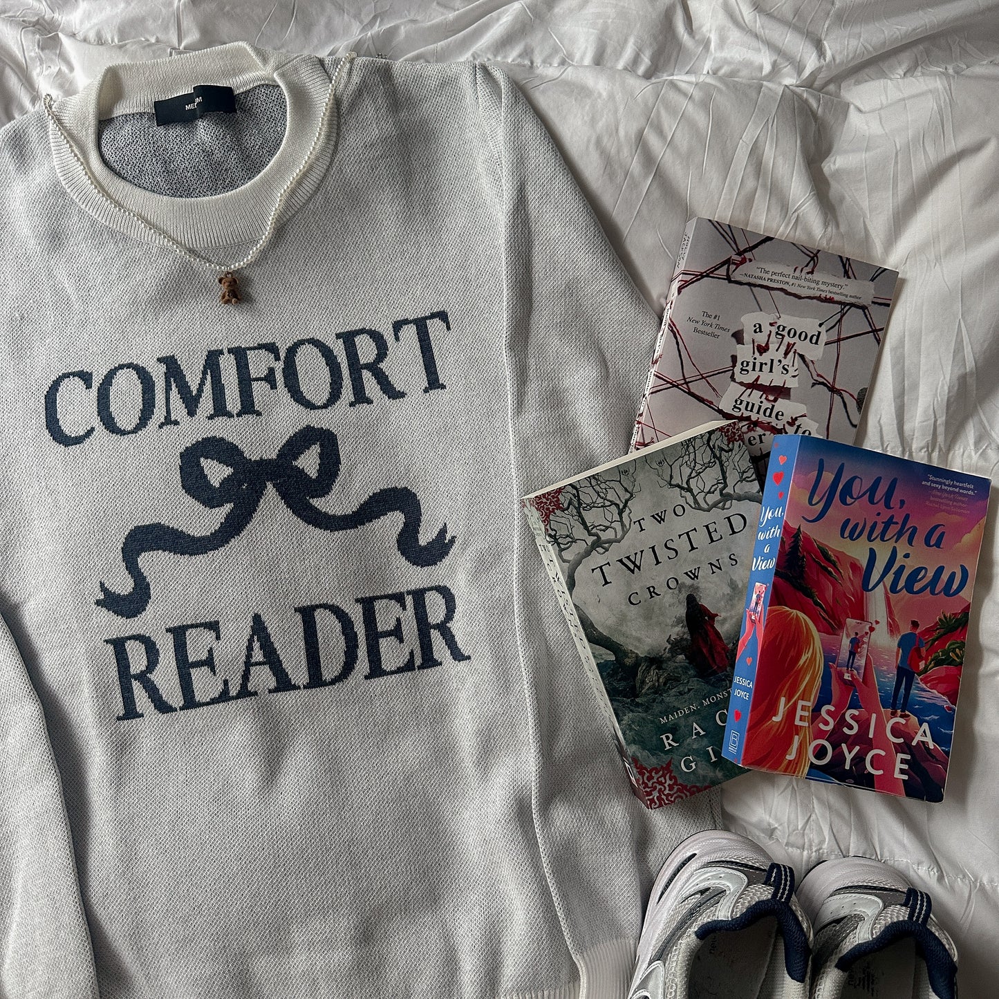 COMFORT READER KNIT SWEATER