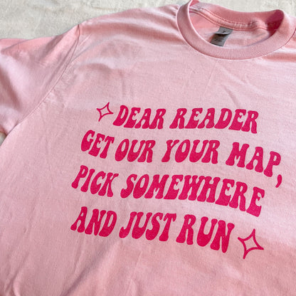 DEAR READER TEE