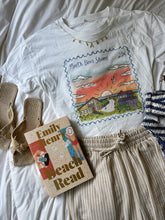 Load image into Gallery viewer, BEAR SHORES CROP TEE
