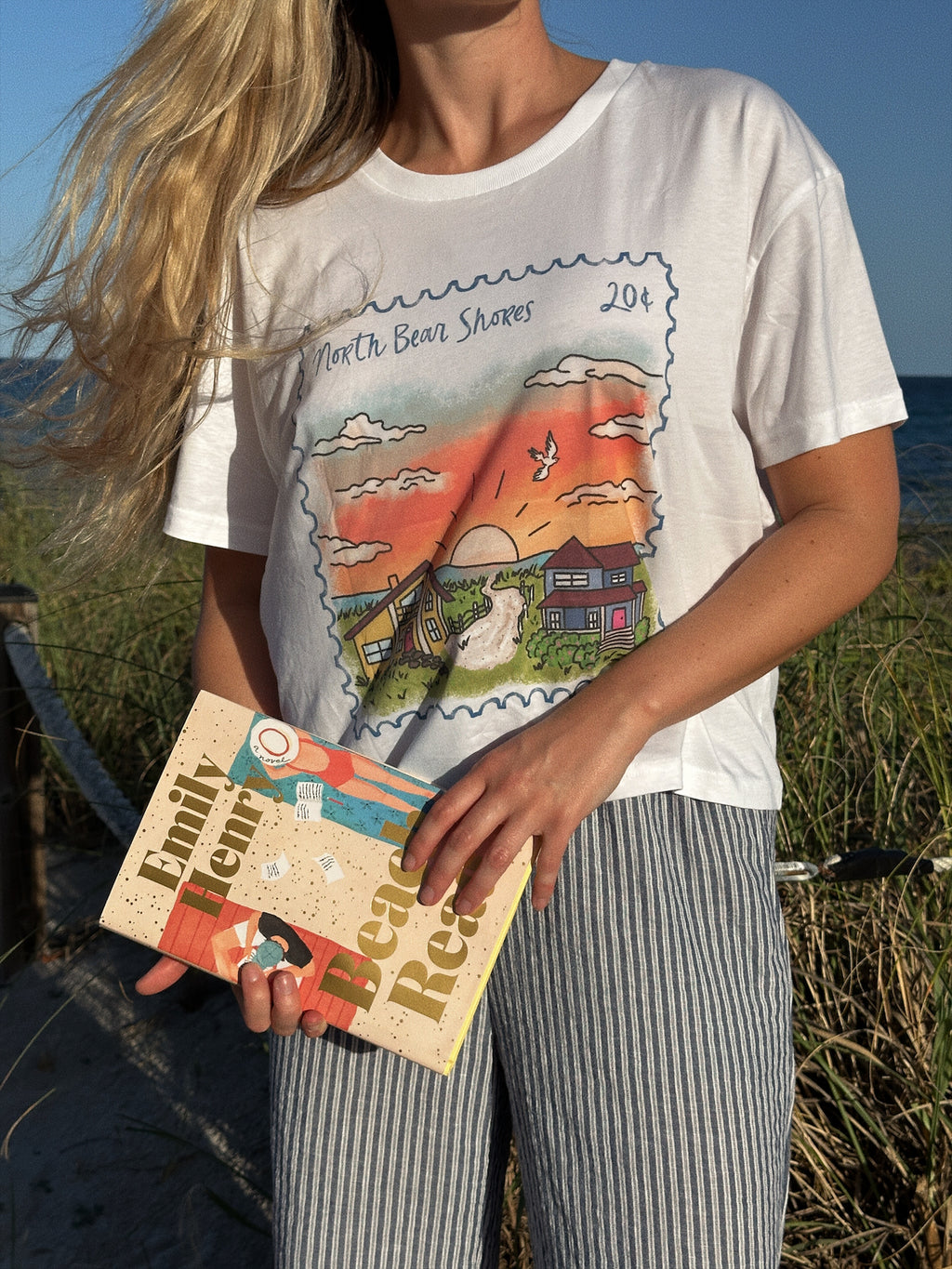 BEAR SHORES CROP TEE