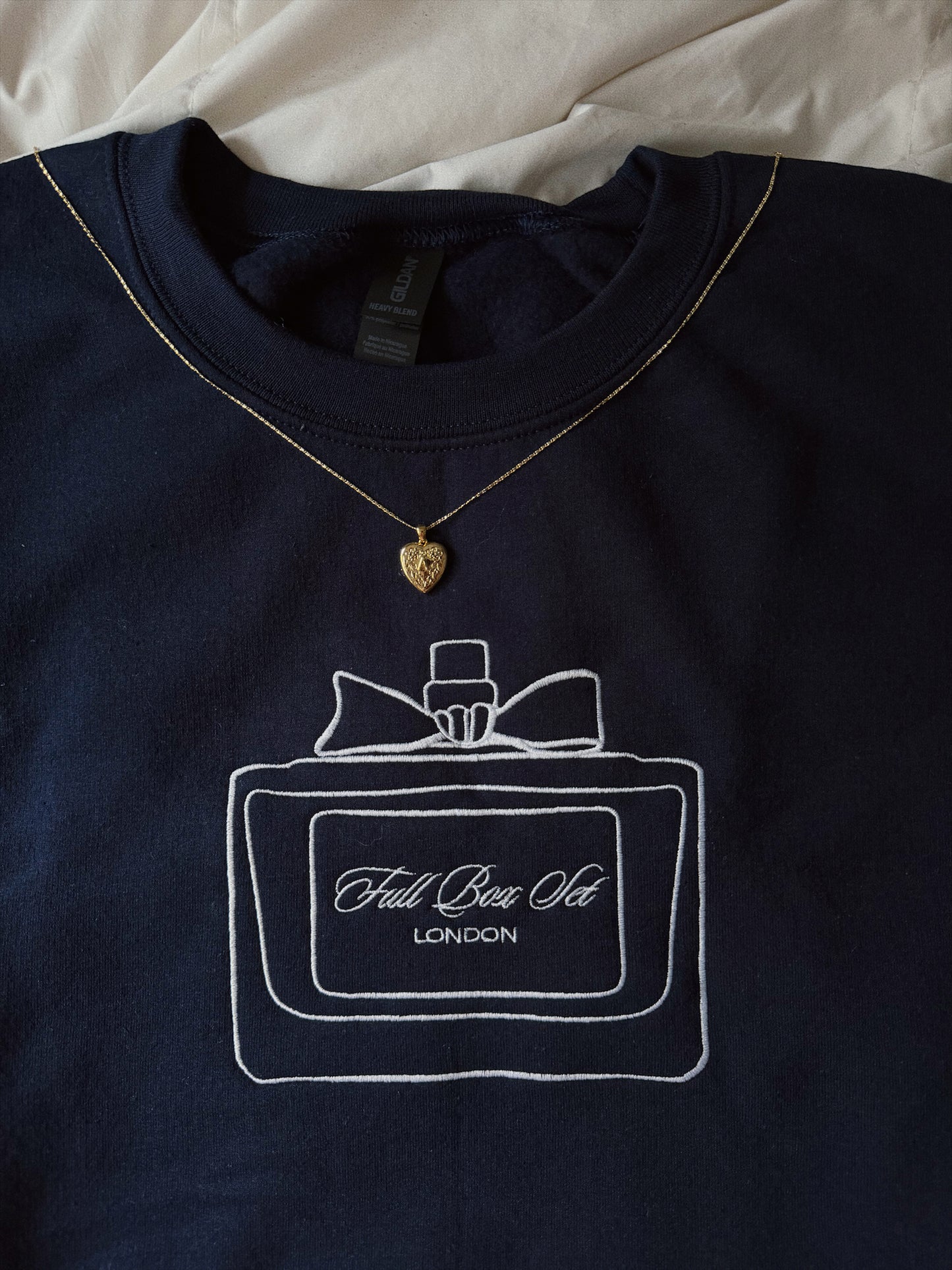 FULL BOX SET EMBROIDERED CREWNECK