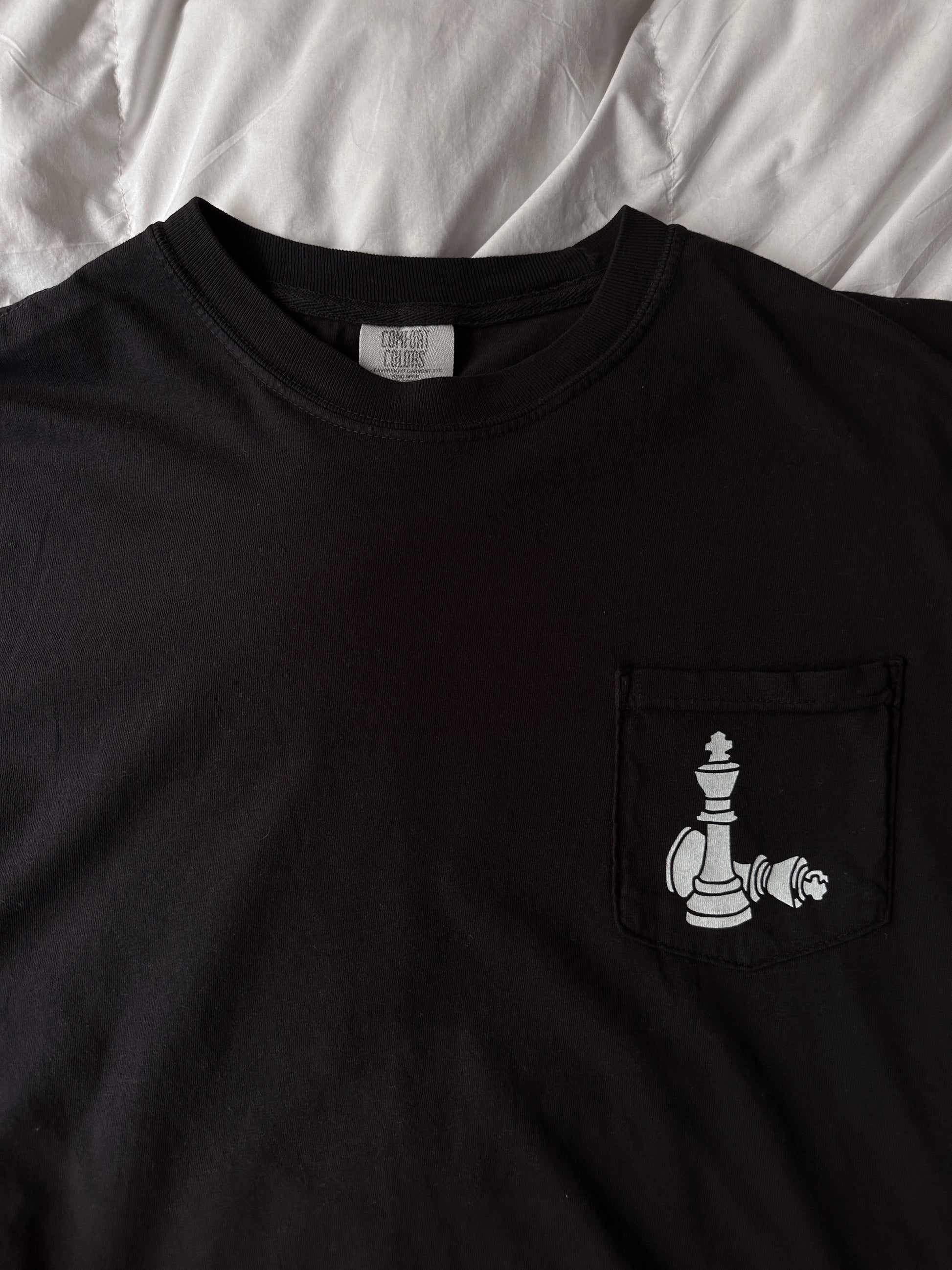 KING ANTISOCIAL CLUB TEE *WITH FRONT POCKET