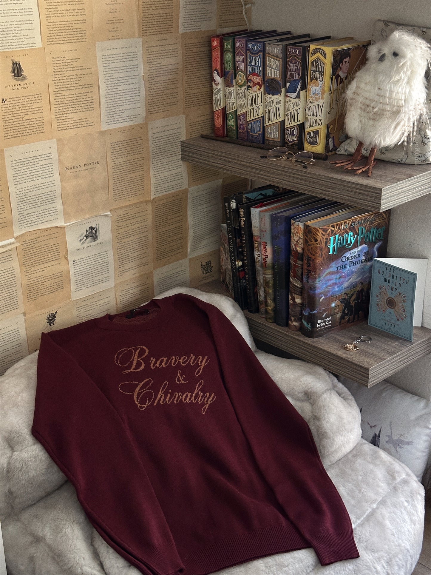 WIZARD HOUSE KNIT SWEATER