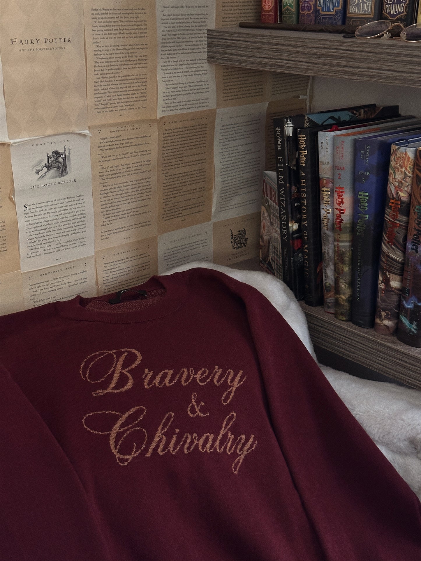 WIZARD HOUSE KNIT SWEATER