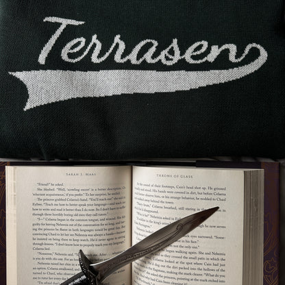 SARAH J MAAS BOOK LOCATIONS KNIT SWEATER