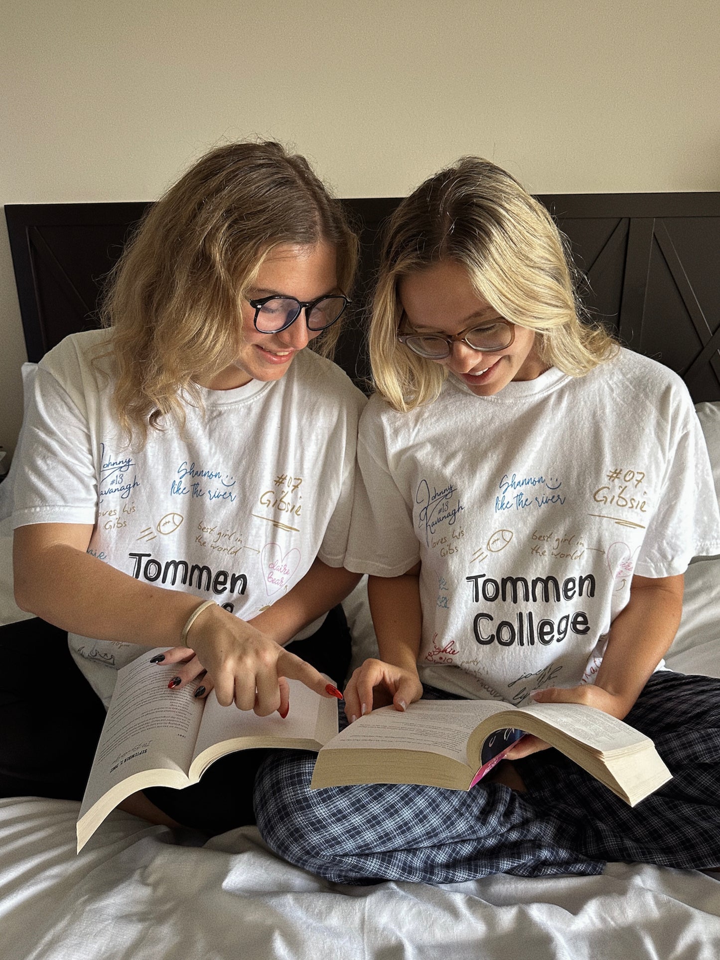 TOMMEN COLLEGE YEARBOOK TEE