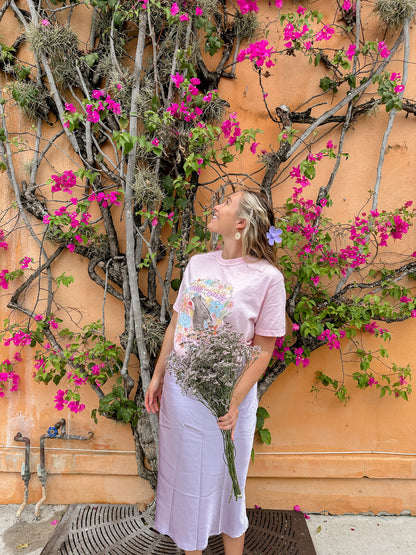 SMELL THE FLOWERS TEE