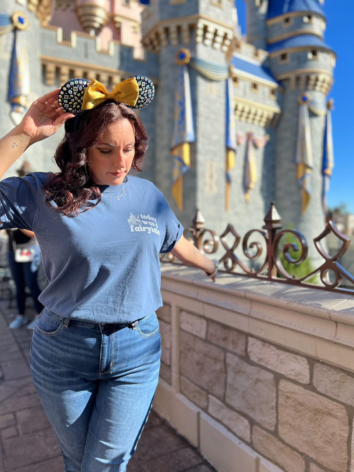 MAGIC IN THE AIR TEE